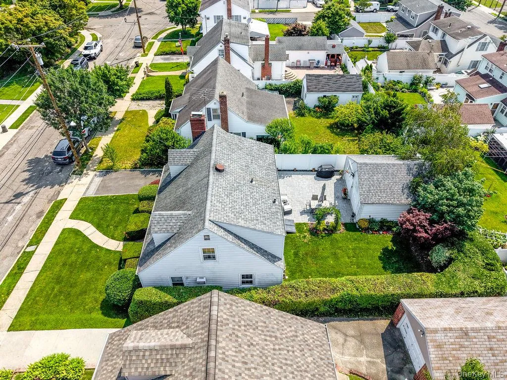 267 Hill Street, North Hempstead, NY, 5 Bedrooms Bedrooms, 10 Rooms Rooms,2 BathroomsBathrooms,Residential,For Rent,Hill,0,1028958 267 Hill Street, North Hempstead, NY, 5 Bedrooms Bedrooms, 10 Rooms Rooms,2 BathroomsBathrooms,Residential,For Rent,Hill,0,1028958