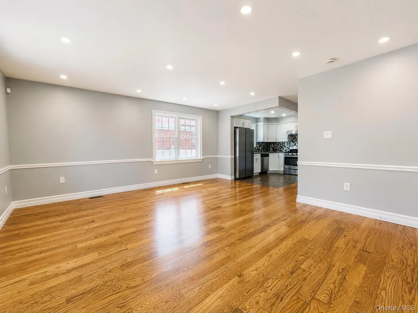 11312 Francis Lewis Boulevard, New York, NY, 3 Bedrooms Bedrooms, 6 Rooms Rooms,3 BathroomsBathrooms,Residential Lease,For Rent,Francis Lewis,0,1028959 11312 Francis Lewis Boulevard, New York, NY, 3 Bedrooms Bedrooms, 6 Rooms Rooms,3 BathroomsBathrooms,Residential Lease,For Rent,Francis Lewis,0,1028959