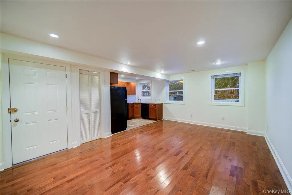 308 Main Street, Beacon, NY, 1 Bedroom Bedrooms, 5 Rooms Rooms,1 BathroomBathrooms,Residential Lease,For Rent,Main,0,1028960 308 Main Street, Beacon, NY, 1 Bedroom Bedrooms, 5 Rooms Rooms,1 BathroomBathrooms,Residential Lease,For Rent,Main,0,1028960
