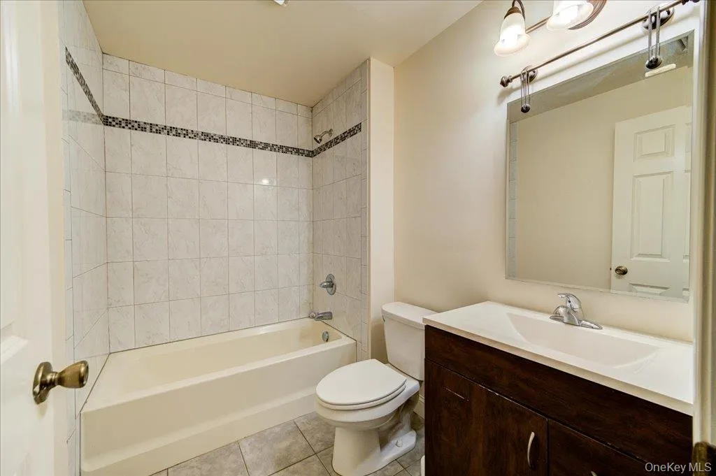 308 Main Street, Beacon, NY, 1 Bedroom Bedrooms, 5 Rooms Rooms,1 BathroomBathrooms,Residential Lease,For Rent,Main,0,1028960 308 Main Street, Beacon, NY, 1 Bedroom Bedrooms, 5 Rooms Rooms,1 BathroomBathrooms,Residential Lease,For Rent,Main,0,1028960