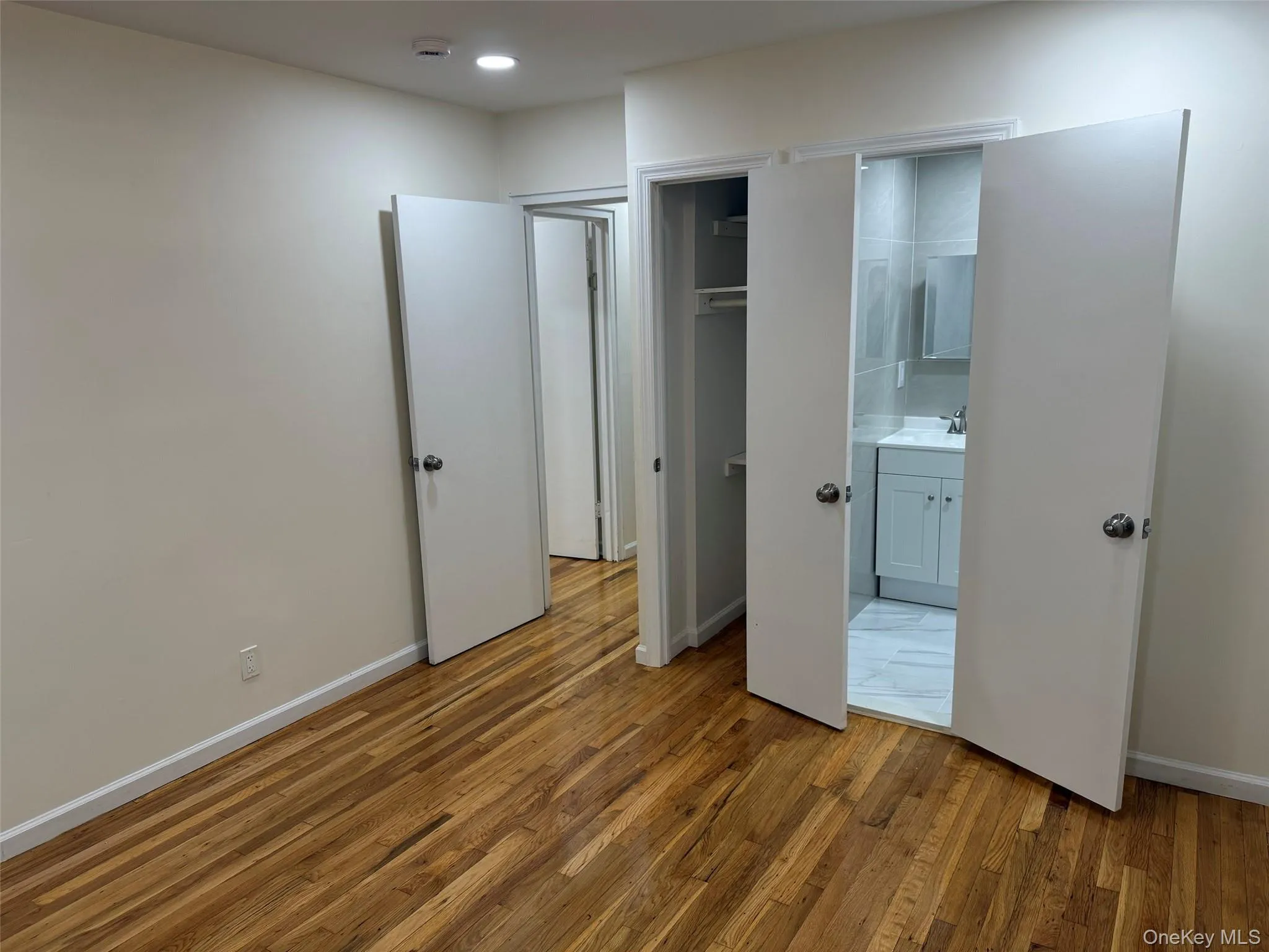 4622 59th Street, New York, NY, 3 Bedrooms Bedrooms, 7 Rooms Rooms,2 BathroomsBathrooms,Residential Lease,For Rent,59th,0,1028961 4622 59th Street, New York, NY, 3 Bedrooms Bedrooms, 7 Rooms Rooms,2 BathroomsBathrooms,Residential Lease,For Rent,59th,0,1028961