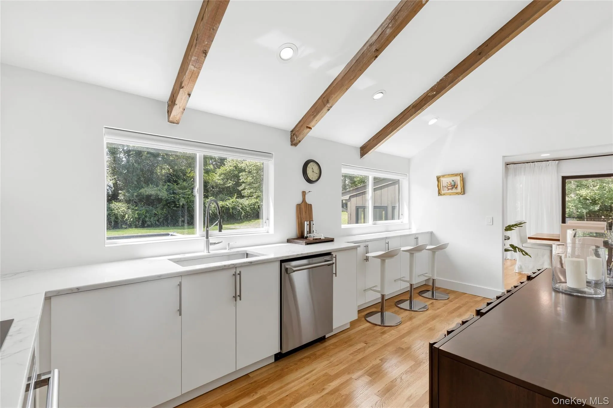 138 Longview Road, Southampton, NY, 3 Bedrooms Bedrooms, 6 Rooms Rooms,3 BathroomsBathrooms,Residential,For Rent,Longview,0,1028965 138 Longview Road, Southampton, NY, 3 Bedrooms Bedrooms, 6 Rooms Rooms,3 BathroomsBathrooms,Residential,For Rent,Longview,0,1028965