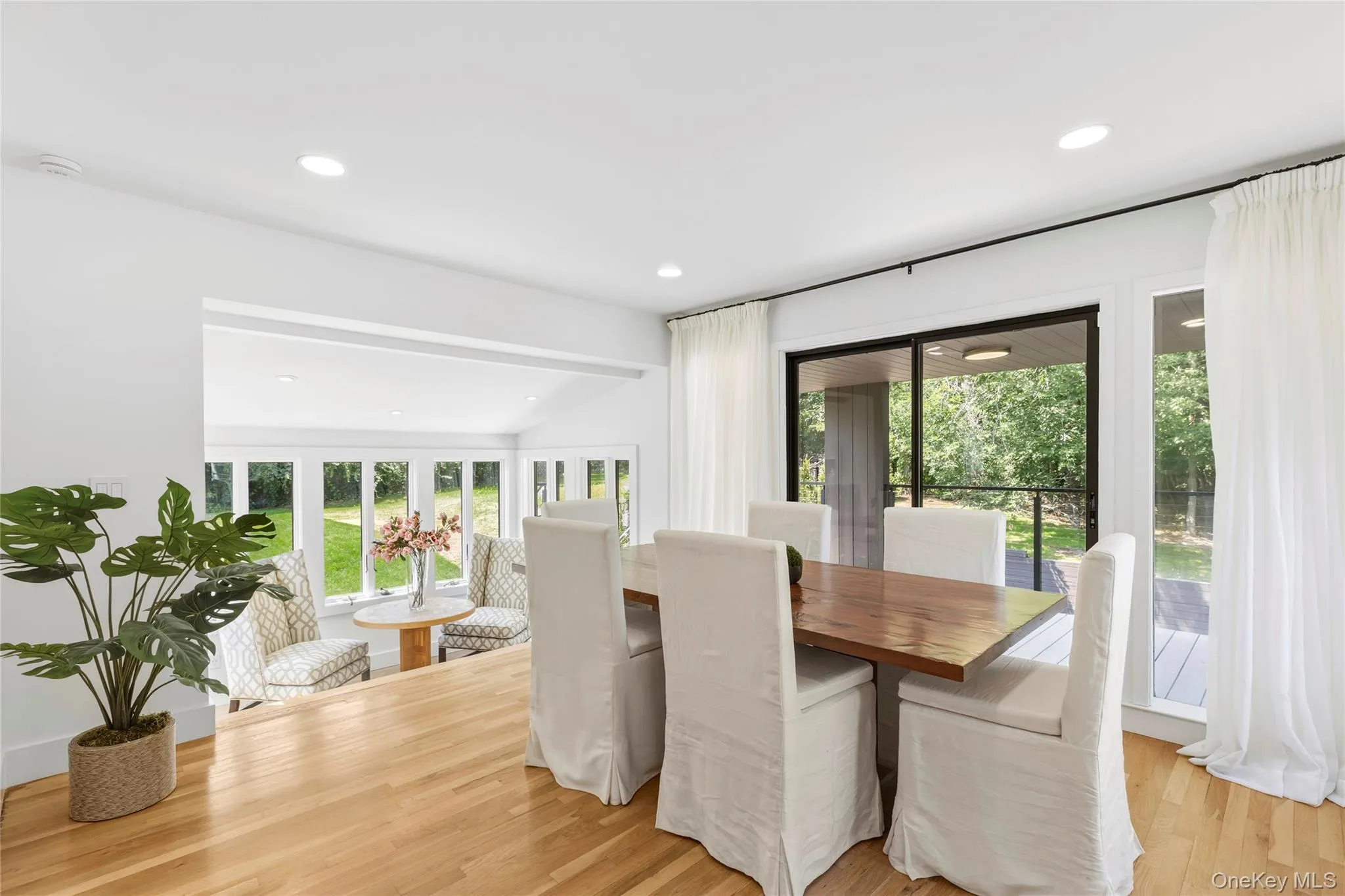 138 Longview Road, Southampton, NY, 3 Bedrooms Bedrooms, 6 Rooms Rooms,3 BathroomsBathrooms,Residential,For Rent,Longview,0,1028965 138 Longview Road, Southampton, NY, 3 Bedrooms Bedrooms, 6 Rooms Rooms,3 BathroomsBathrooms,Residential,For Rent,Longview,0,1028965
