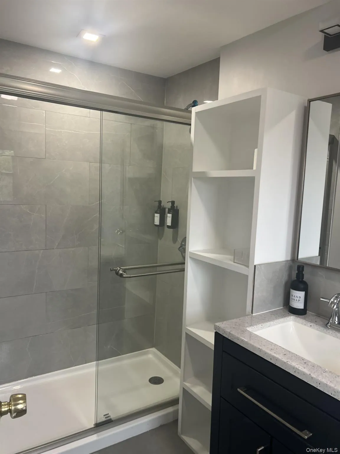 155 Lincoln Avenue, Yonkers, NY, 3 Bedrooms Bedrooms, 6 Rooms Rooms,2 BathroomsBathrooms,Residential Lease,For Rent,Lincoln,0,1028970 155 Lincoln Avenue, Yonkers, NY, 3 Bedrooms Bedrooms, 6 Rooms Rooms,2 BathroomsBathrooms,Residential Lease,For Rent,Lincoln,0,1028970