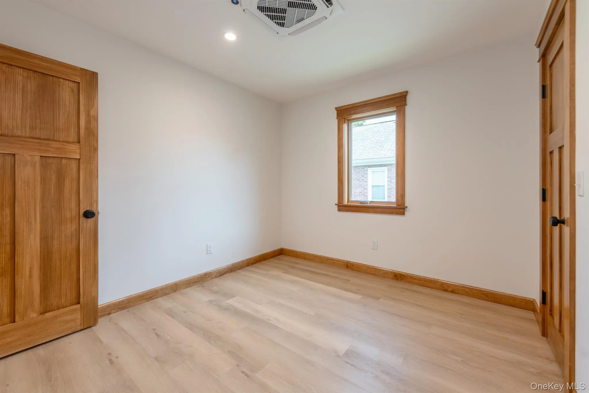57 Lindsley Avenue, Kingston, NY, 3 Bedrooms Bedrooms, 6 Rooms Rooms,1 BathroomBathrooms,Residential,For Rent,Lindsley,0,1028971 57 Lindsley Avenue, Kingston, NY, 3 Bedrooms Bedrooms, 6 Rooms Rooms,1 BathroomBathrooms,Residential,For Rent,Lindsley,0,1028971