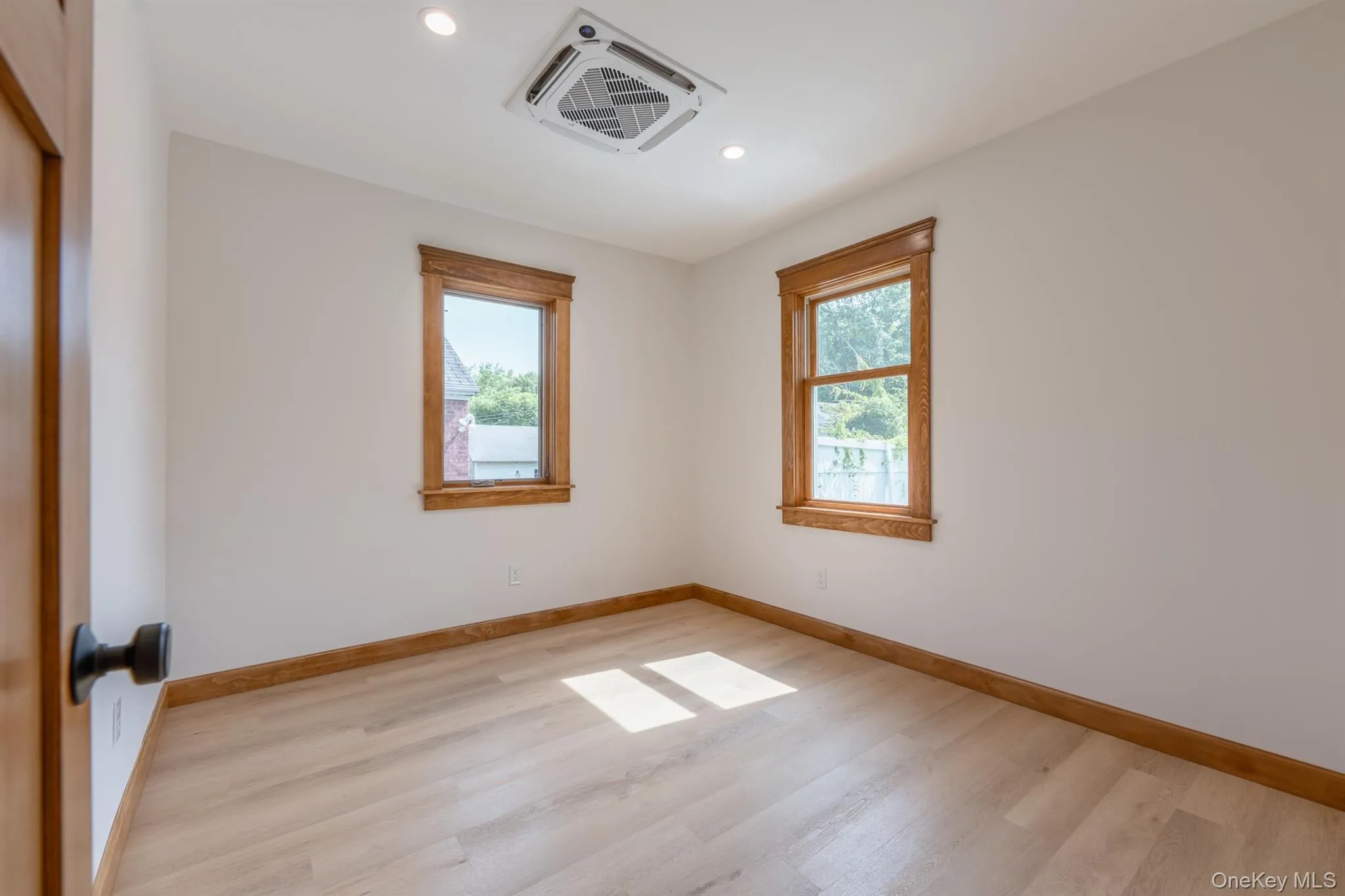 57 Lindsley Avenue, Kingston, NY, 3 Bedrooms Bedrooms, 6 Rooms Rooms,1 BathroomBathrooms,Residential,For Rent,Lindsley,0,1028971 57 Lindsley Avenue, Kingston, NY, 3 Bedrooms Bedrooms, 6 Rooms Rooms,1 BathroomBathrooms,Residential,For Rent,Lindsley,0,1028971