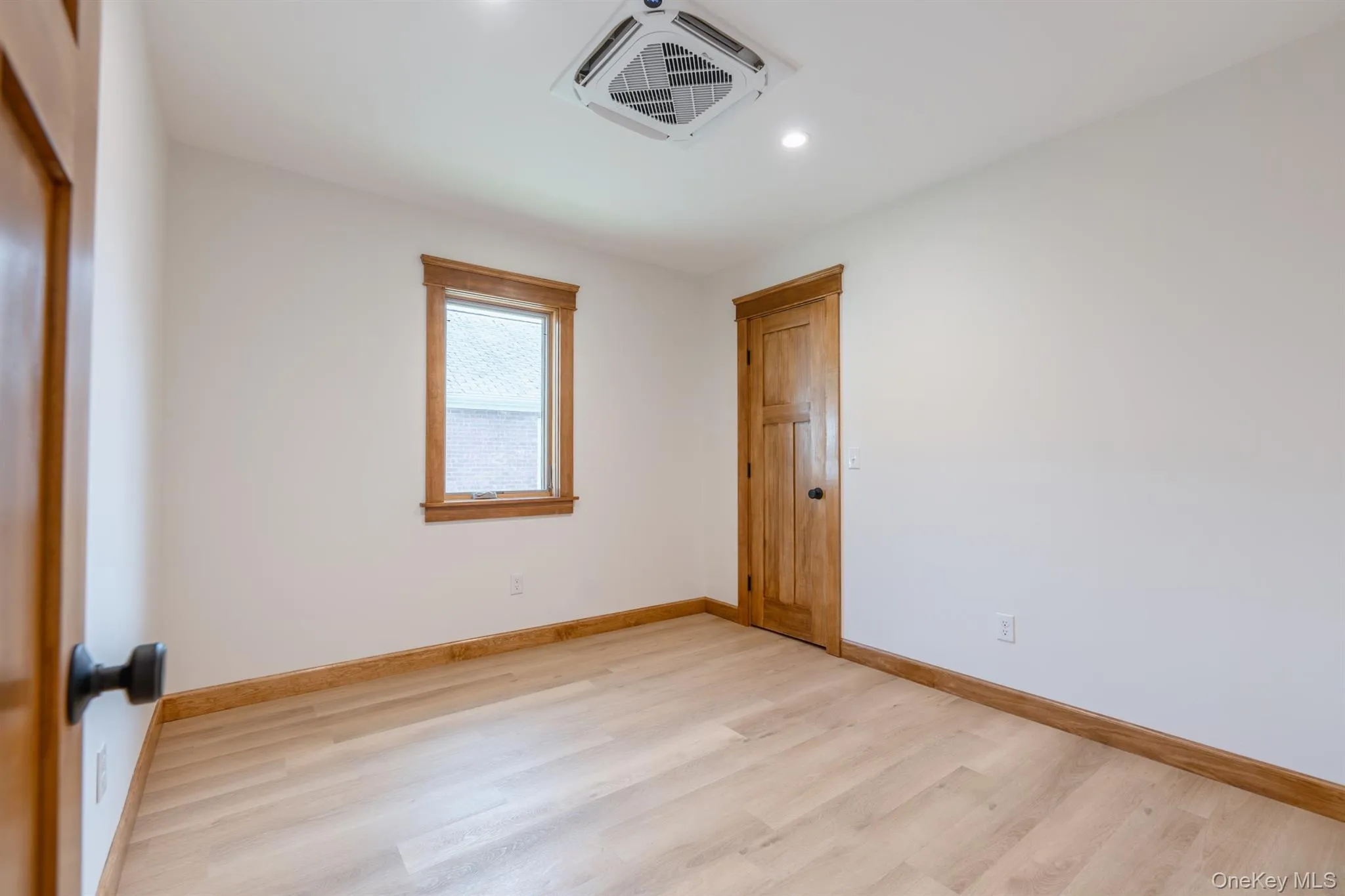 57 Lindsley Avenue, Kingston, NY, 3 Bedrooms Bedrooms, 6 Rooms Rooms,1 BathroomBathrooms,Residential,For Rent,Lindsley,0,1028971 57 Lindsley Avenue, Kingston, NY, 3 Bedrooms Bedrooms, 6 Rooms Rooms,1 BathroomBathrooms,Residential,For Rent,Lindsley,0,1028971