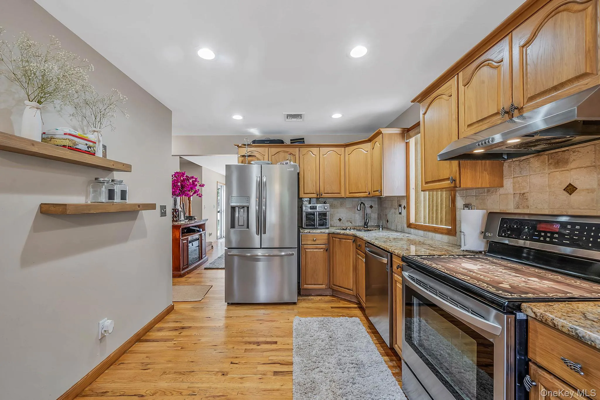 37 Champlin Street, Brookhaven, NY, 4 Bedrooms Bedrooms, 11 Rooms Rooms,2 BathroomsBathrooms,Residential,For Rent,Champlin,0,1028972 37 Champlin Street, Brookhaven, NY, 4 Bedrooms Bedrooms, 11 Rooms Rooms,2 BathroomsBathrooms,Residential,For Rent,Champlin,0,1028972