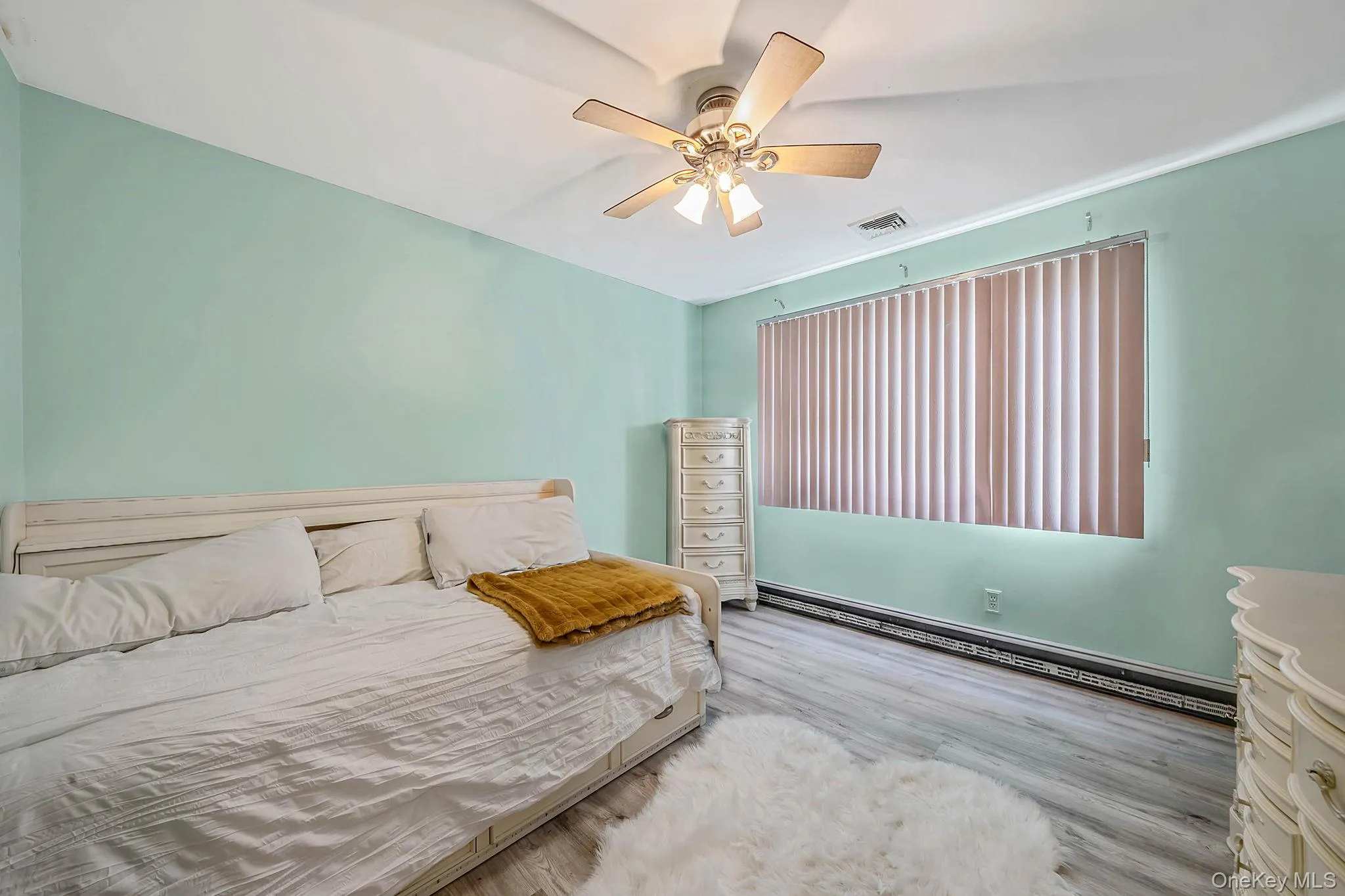 37 Champlin Street, Brookhaven, NY, 4 Bedrooms Bedrooms, 11 Rooms Rooms,2 BathroomsBathrooms,Residential,For Rent,Champlin,0,1028972 37 Champlin Street, Brookhaven, NY, 4 Bedrooms Bedrooms, 11 Rooms Rooms,2 BathroomsBathrooms,Residential,For Rent,Champlin,0,1028972