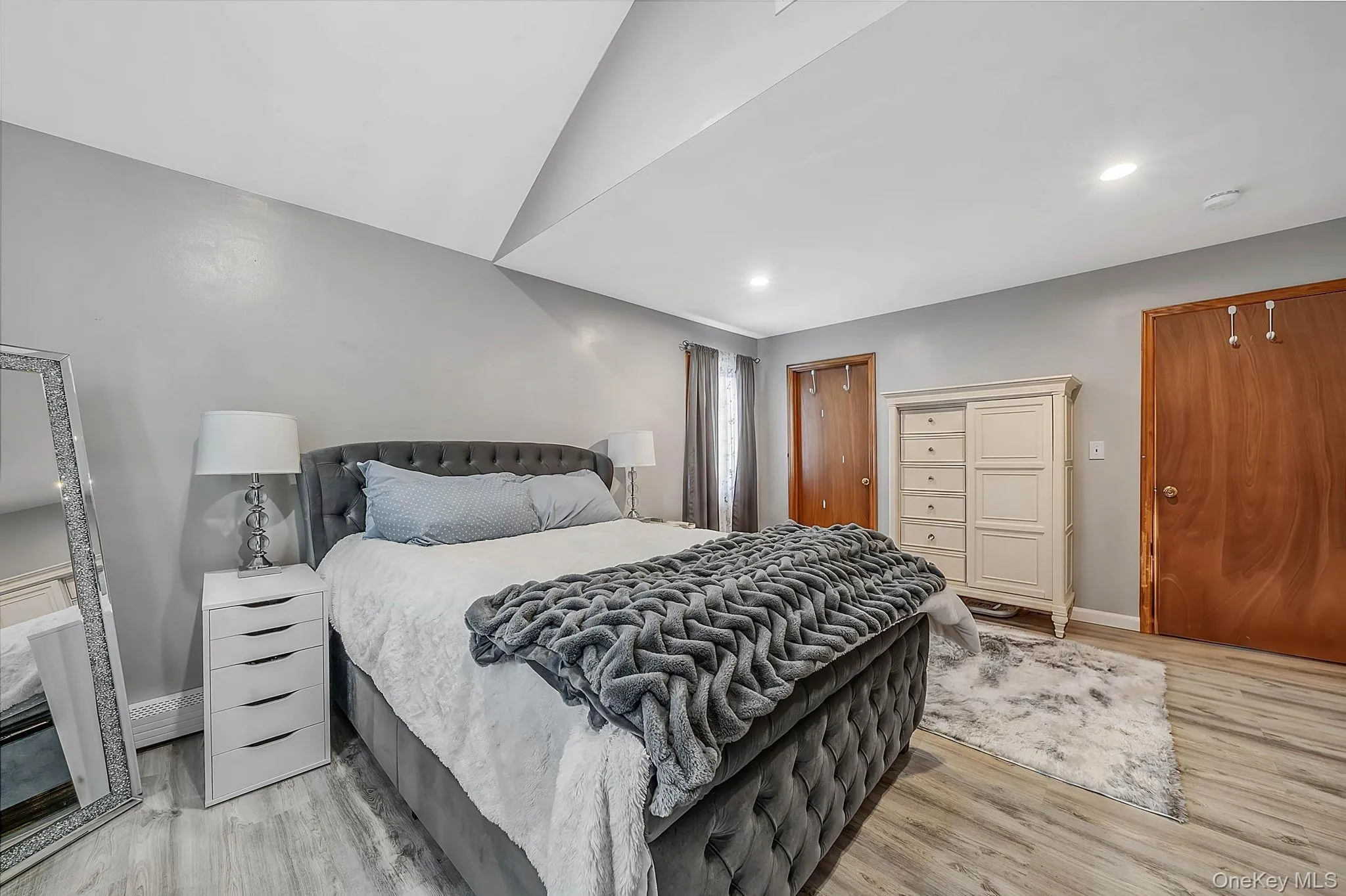 37 Champlin Street, Brookhaven, NY, 4 Bedrooms Bedrooms, 11 Rooms Rooms,2 BathroomsBathrooms,Residential,For Rent,Champlin,0,1028972 37 Champlin Street, Brookhaven, NY, 4 Bedrooms Bedrooms, 11 Rooms Rooms,2 BathroomsBathrooms,Residential,For Rent,Champlin,0,1028972