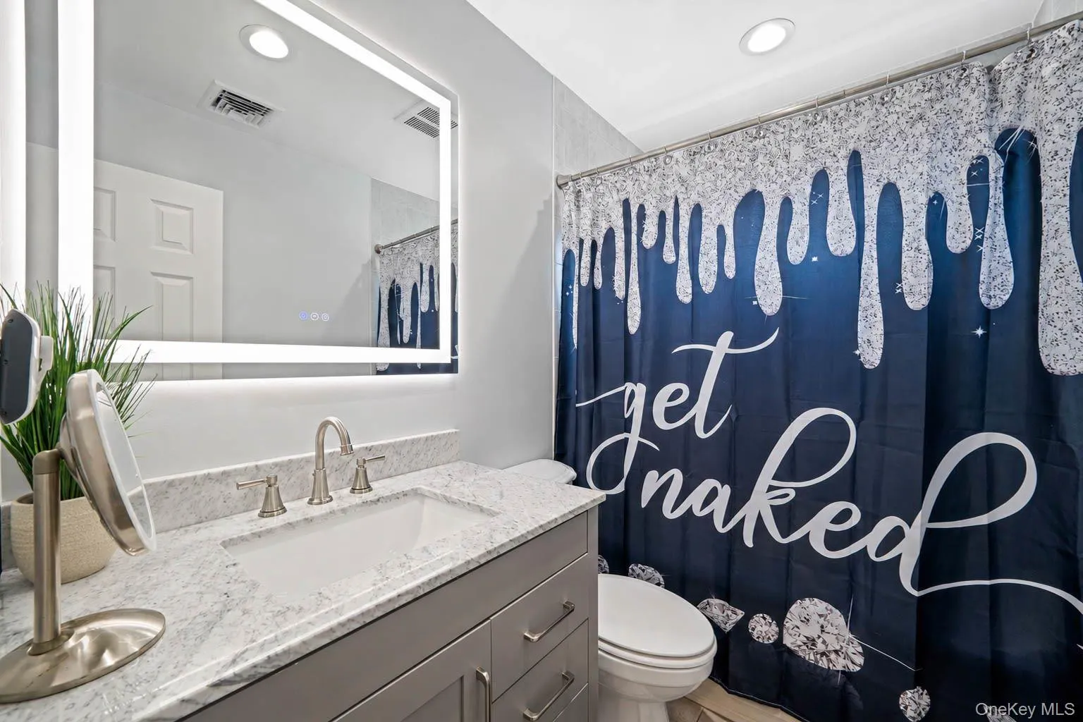 37 Champlin Street, Brookhaven, NY, 4 Bedrooms Bedrooms, 11 Rooms Rooms,2 BathroomsBathrooms,Residential,For Rent,Champlin,0,1028972 37 Champlin Street, Brookhaven, NY, 4 Bedrooms Bedrooms, 11 Rooms Rooms,2 BathroomsBathrooms,Residential,For Rent,Champlin,0,1028972