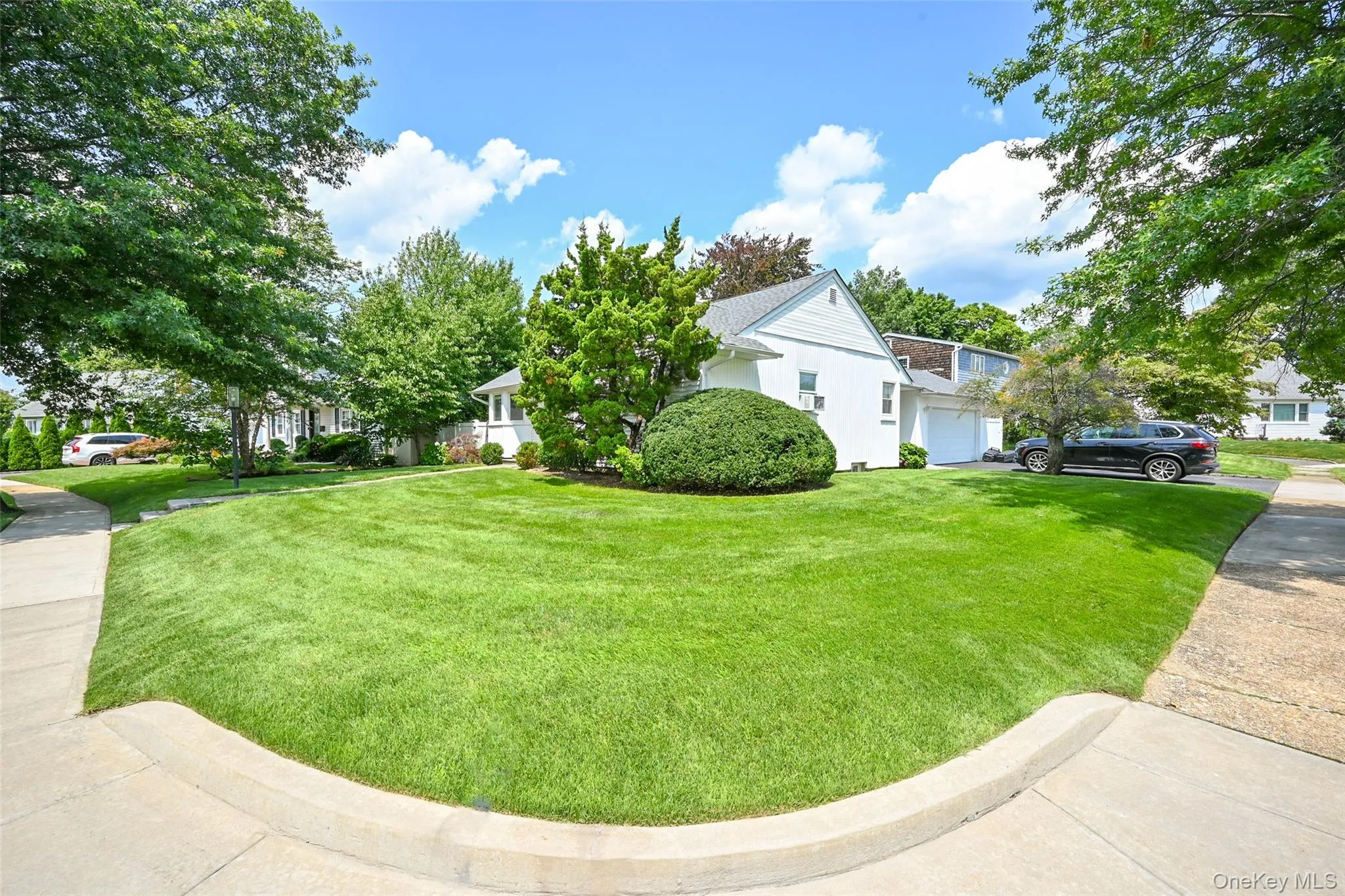 5 Cheshire Avenue, Oyster Bay, NY, 2 Bedrooms Bedrooms, 5 Rooms Rooms,2 BathroomsBathrooms,Residential Lease,For Rent,Cheshire,0,1028976 5 Cheshire Avenue, Oyster Bay, NY, 2 Bedrooms Bedrooms, 5 Rooms Rooms,2 BathroomsBathrooms,Residential Lease,For Rent,Cheshire,0,1028976