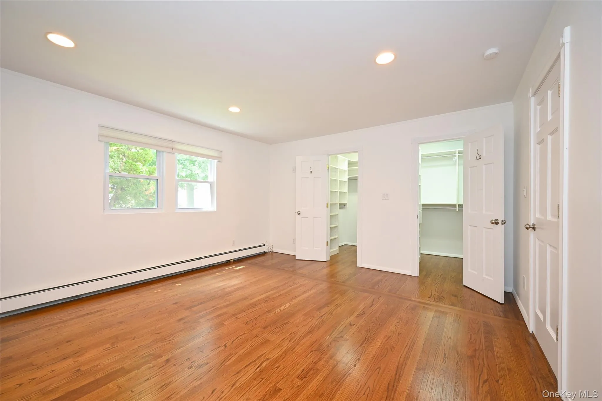 5 Cheshire Avenue, Oyster Bay, NY, 2 Bedrooms Bedrooms, 5 Rooms Rooms,2 BathroomsBathrooms,Residential Lease,For Rent,Cheshire,0,1028976 5 Cheshire Avenue, Oyster Bay, NY, 2 Bedrooms Bedrooms, 5 Rooms Rooms,2 BathroomsBathrooms,Residential Lease,For Rent,Cheshire,0,1028976