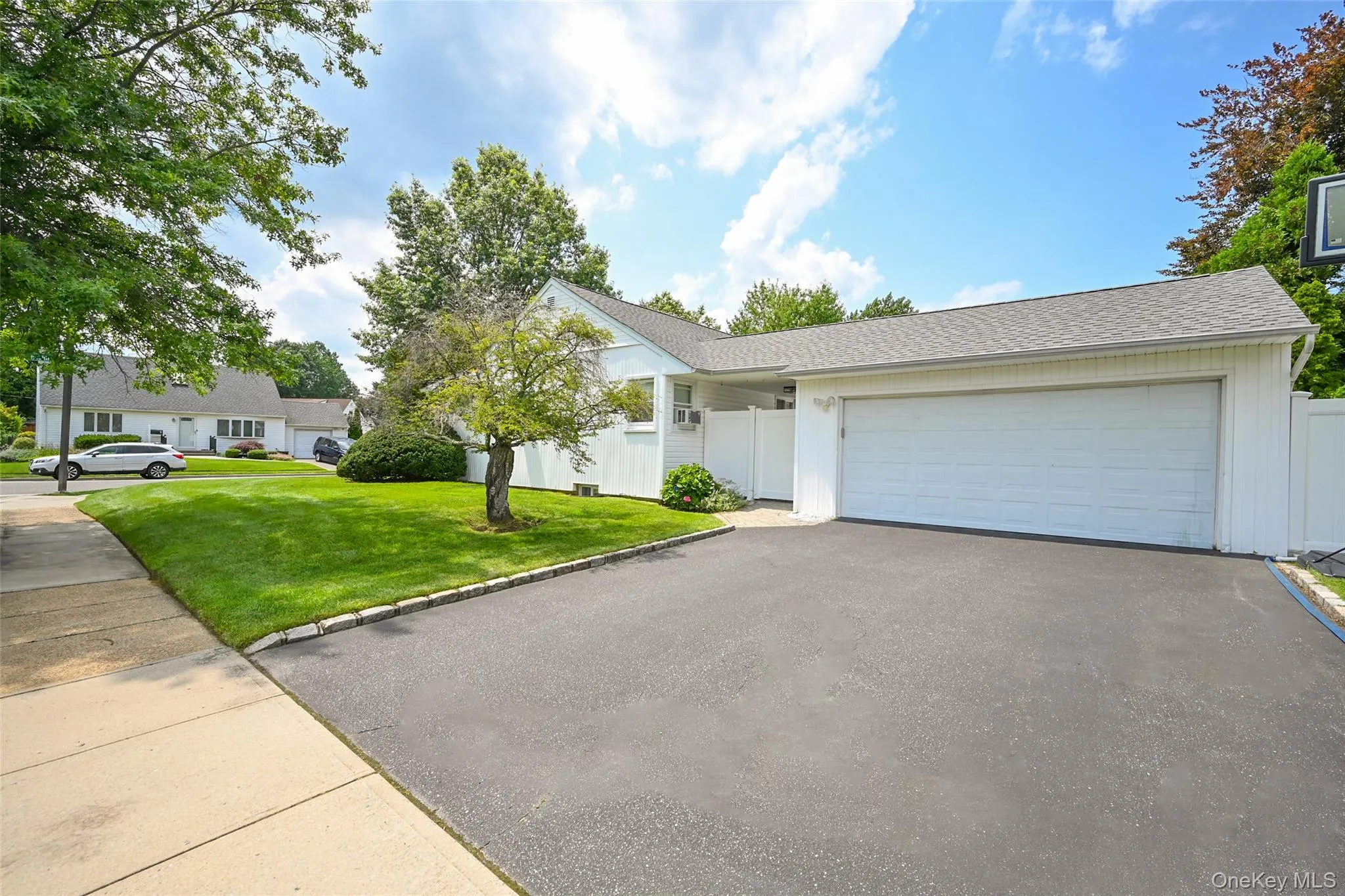 5 Cheshire Avenue, Oyster Bay, NY, 2 Bedrooms Bedrooms, 5 Rooms Rooms,2 BathroomsBathrooms,Residential Lease,For Rent,Cheshire,0,1028976 5 Cheshire Avenue, Oyster Bay, NY, 2 Bedrooms Bedrooms, 5 Rooms Rooms,2 BathroomsBathrooms,Residential Lease,For Rent,Cheshire,0,1028976