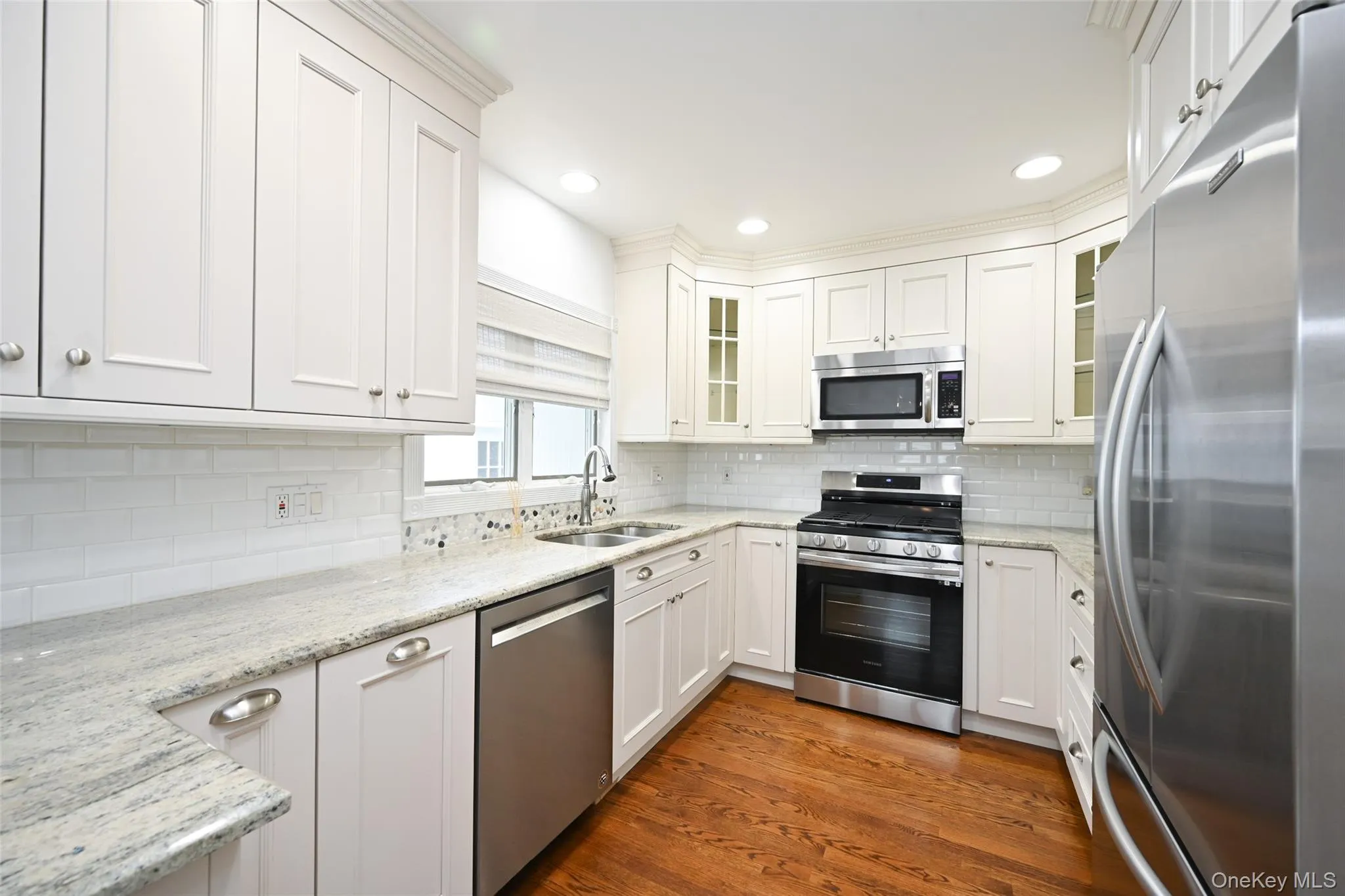 5 Cheshire Avenue, Oyster Bay, NY, 2 Bedrooms Bedrooms, 5 Rooms Rooms,2 BathroomsBathrooms,Residential Lease,For Rent,Cheshire,0,1028976 5 Cheshire Avenue, Oyster Bay, NY, 2 Bedrooms Bedrooms, 5 Rooms Rooms,2 BathroomsBathrooms,Residential Lease,For Rent,Cheshire,0,1028976