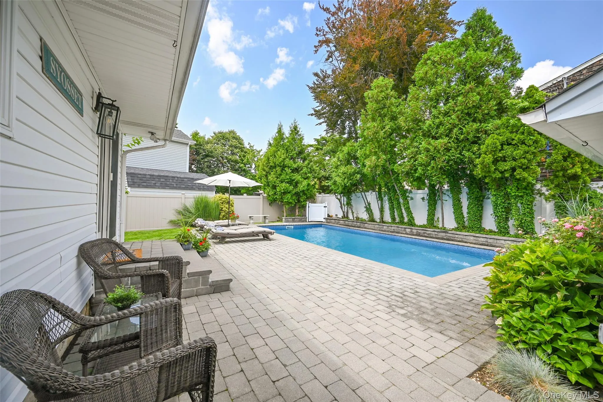5 Cheshire Avenue, Oyster Bay, NY, 2 Bedrooms Bedrooms, 5 Rooms Rooms,2 BathroomsBathrooms,Residential Lease,For Rent,Cheshire,0,1028976 5 Cheshire Avenue, Oyster Bay, NY, 2 Bedrooms Bedrooms, 5 Rooms Rooms,2 BathroomsBathrooms,Residential Lease,For Rent,Cheshire,0,1028976