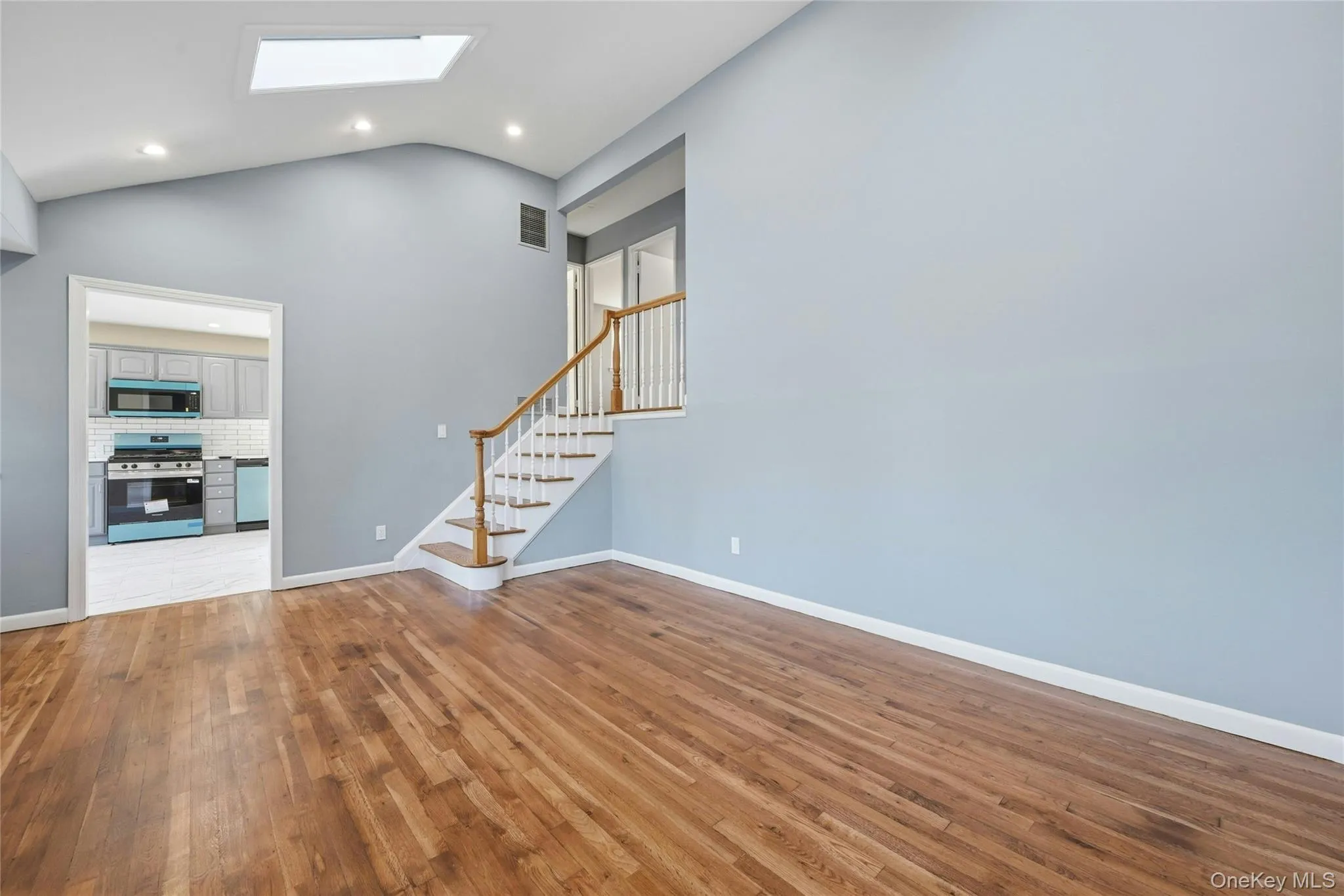 29 Henry Avenue, Brookhaven, NY, 4 Bedrooms Bedrooms, 9 Rooms Rooms,2 BathroomsBathrooms,Residential,For Rent,Henry,0,1028983 29 Henry Avenue, Brookhaven, NY, 4 Bedrooms Bedrooms, 9 Rooms Rooms,2 BathroomsBathrooms,Residential,For Rent,Henry,0,1028983