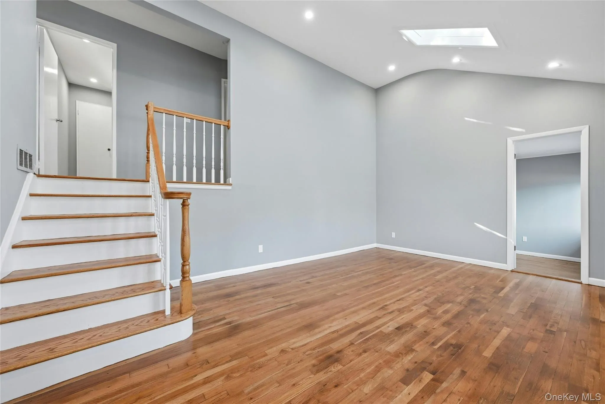 29 Henry Avenue, Brookhaven, NY, 4 Bedrooms Bedrooms, 9 Rooms Rooms,2 BathroomsBathrooms,Residential,For Rent,Henry,0,1028983 29 Henry Avenue, Brookhaven, NY, 4 Bedrooms Bedrooms, 9 Rooms Rooms,2 BathroomsBathrooms,Residential,For Rent,Henry,0,1028983