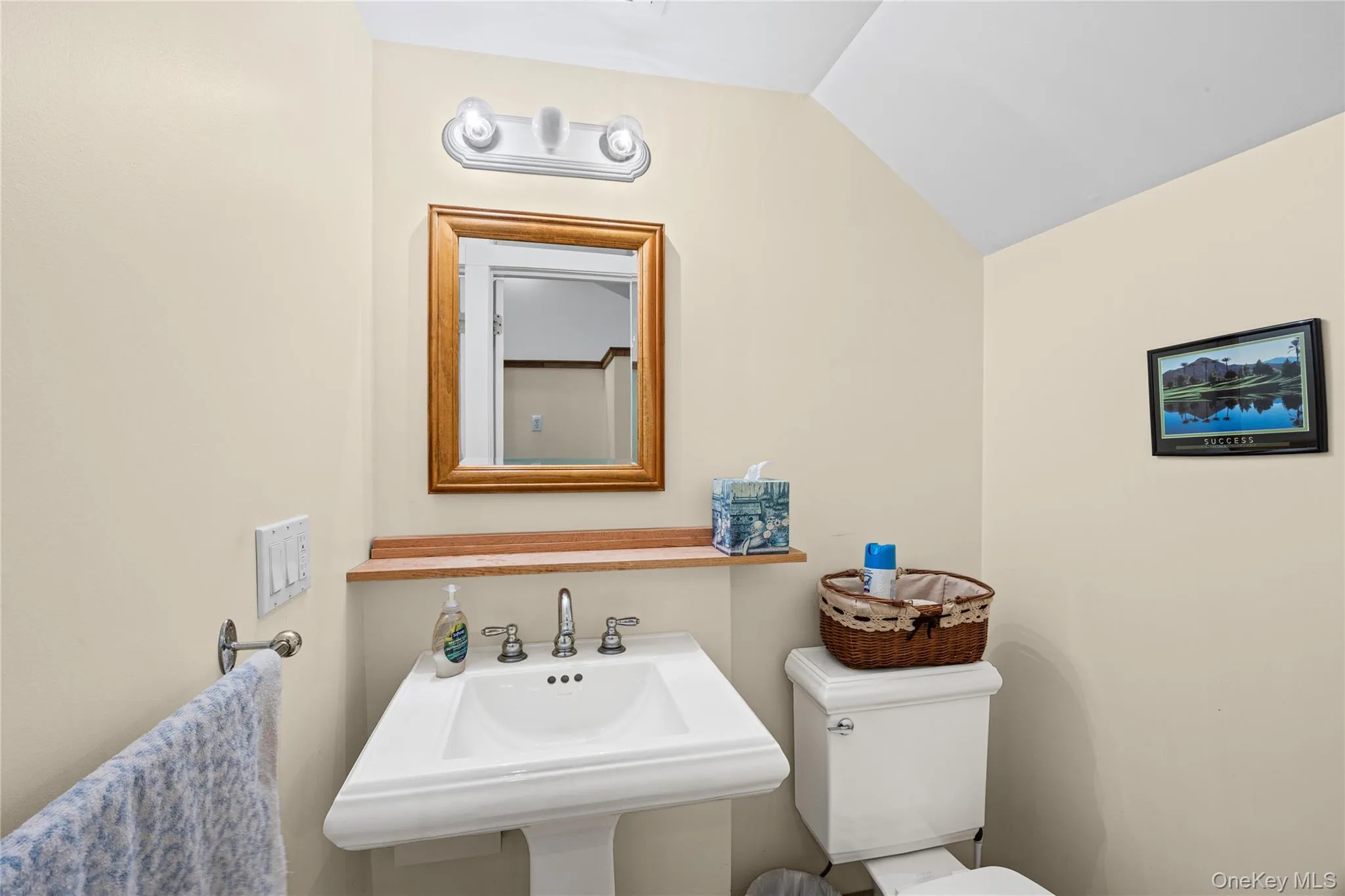 1492 Skunk Lane, Southold, NY, 4 Bedrooms Bedrooms, 14 Rooms Rooms,3 BathroomsBathrooms,Residential,For Rent,Skunk,0,1028997 1492 Skunk Lane, Southold, NY, 4 Bedrooms Bedrooms, 14 Rooms Rooms,3 BathroomsBathrooms,Residential,For Rent,Skunk,0,1028997
