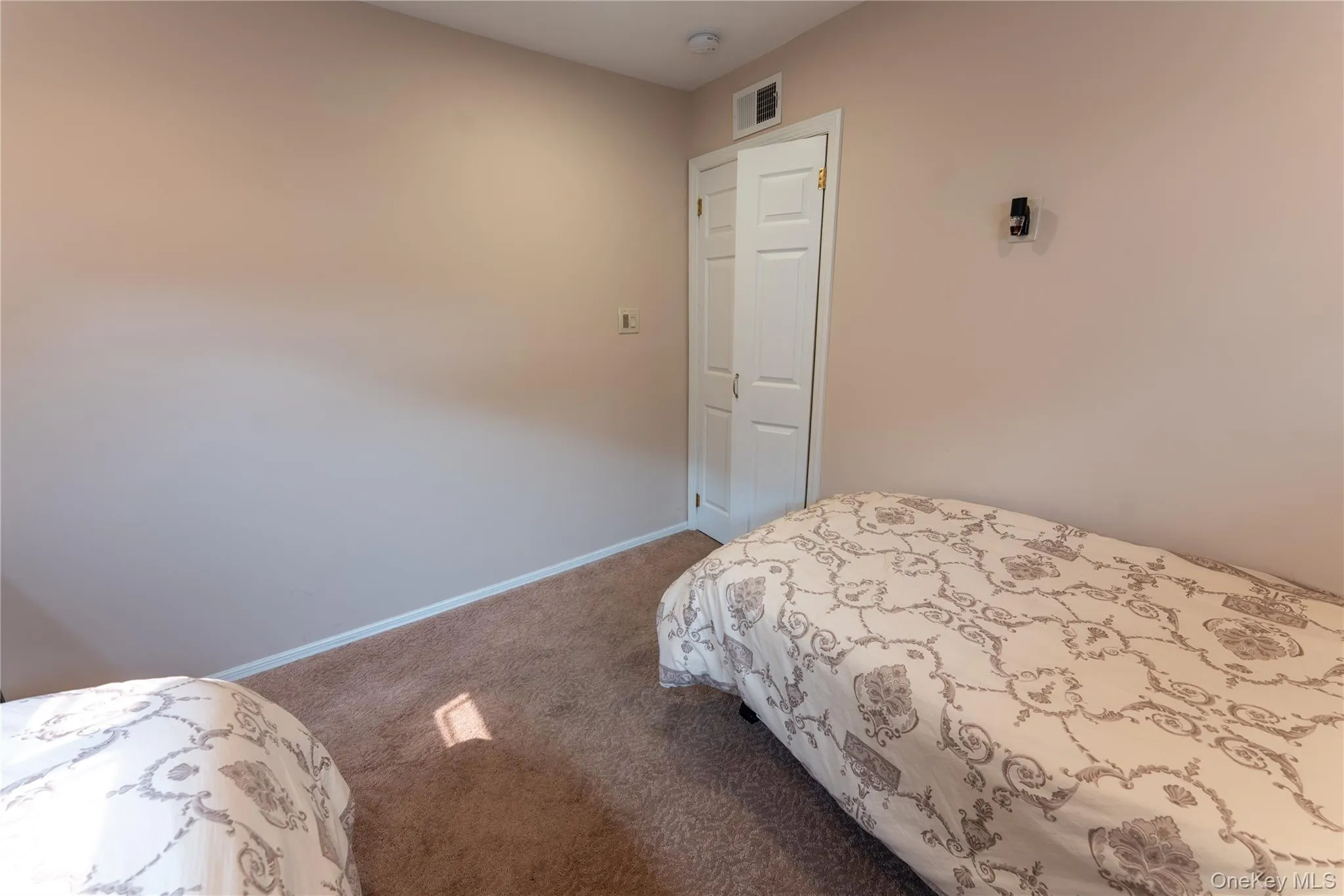 81 Montgomery Avenue, Hempstead, NY, 4 Bedrooms Bedrooms, 9 Rooms Rooms,2 BathroomsBathrooms,Residential,For Rent,Montgomery,0,1029003 81 Montgomery Avenue, Hempstead, NY, 4 Bedrooms Bedrooms, 9 Rooms Rooms,2 BathroomsBathrooms,Residential,For Rent,Montgomery,0,1029003
