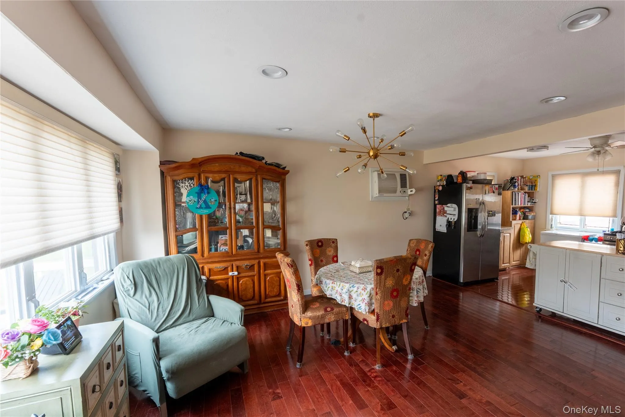 81 Montgomery Avenue, Hempstead, NY, 4 Bedrooms Bedrooms, 9 Rooms Rooms,2 BathroomsBathrooms,Residential,For Rent,Montgomery,0,1029003 81 Montgomery Avenue, Hempstead, NY, 4 Bedrooms Bedrooms, 9 Rooms Rooms,2 BathroomsBathrooms,Residential,For Rent,Montgomery,0,1029003
