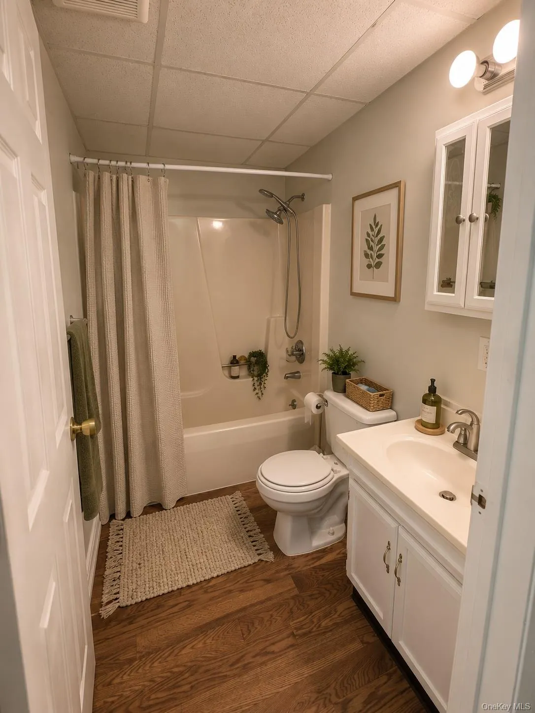 6 Wadsworth Avenue, Brookhaven, NY, 2 Room Rooms,1 BathroomBathrooms,Residential Lease,For Rent,Wadsworth,0,1029005 6 Wadsworth Avenue, Brookhaven, NY, 2 Room Rooms,1 BathroomBathrooms,Residential Lease,For Rent,Wadsworth,0,1029005