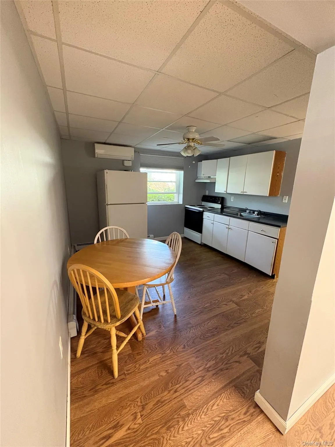 6 Wadsworth Avenue, Brookhaven, NY, 2 Room Rooms,1 BathroomBathrooms,Residential Lease,For Rent,Wadsworth,0,1029005 6 Wadsworth Avenue, Brookhaven, NY, 2 Room Rooms,1 BathroomBathrooms,Residential Lease,For Rent,Wadsworth,0,1029005