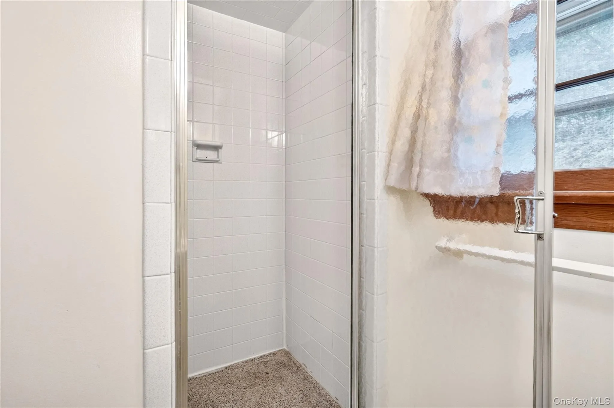 2 Laura Lane, Ramapo, NY, 4 Bedrooms Bedrooms, 9 Rooms Rooms,2 BathroomsBathrooms,Residential,For Rent,Laura,0,1029007 2 Laura Lane, Ramapo, NY, 4 Bedrooms Bedrooms, 9 Rooms Rooms,2 BathroomsBathrooms,Residential,For Rent,Laura,0,1029007