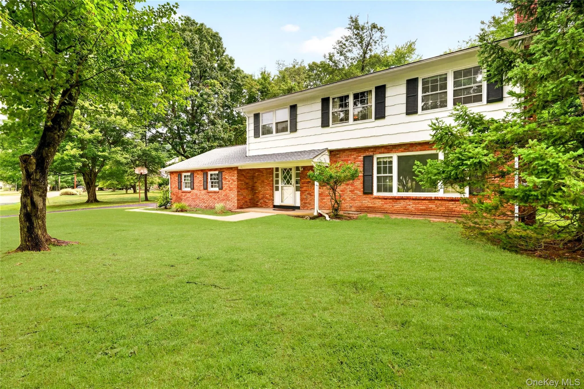 2 Laura Lane, Ramapo, NY, 4 Bedrooms Bedrooms, 9 Rooms Rooms,2 BathroomsBathrooms,Residential,For Rent,Laura,0,1029007 2 Laura Lane, Ramapo, NY, 4 Bedrooms Bedrooms, 9 Rooms Rooms,2 BathroomsBathrooms,Residential,For Rent,Laura,0,1029007