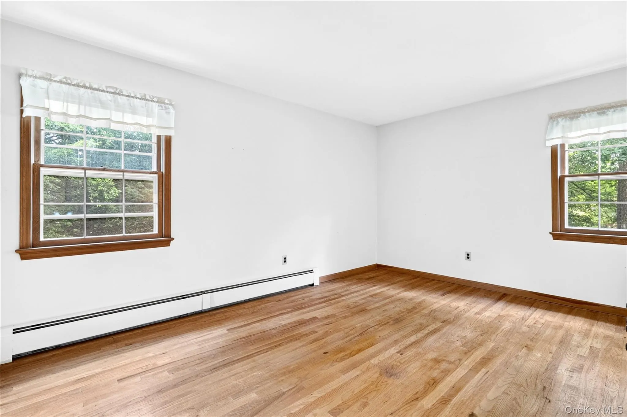 2 Laura Lane, Ramapo, NY, 4 Bedrooms Bedrooms, 9 Rooms Rooms,2 BathroomsBathrooms,Residential,For Rent,Laura,0,1029007 2 Laura Lane, Ramapo, NY, 4 Bedrooms Bedrooms, 9 Rooms Rooms,2 BathroomsBathrooms,Residential,For Rent,Laura,0,1029007