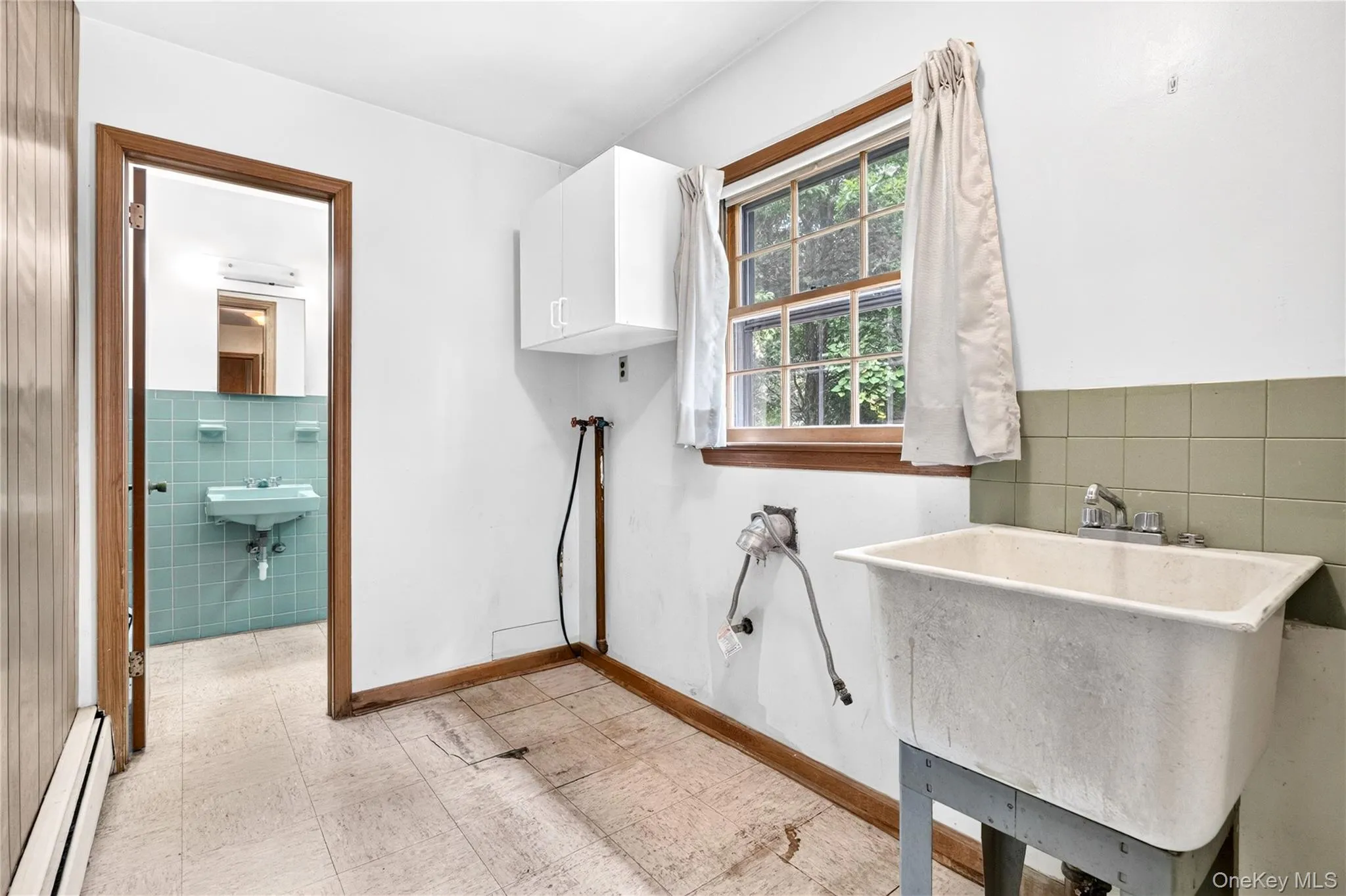 2 Laura Lane, Ramapo, NY, 4 Bedrooms Bedrooms, 9 Rooms Rooms,2 BathroomsBathrooms,Residential,For Rent,Laura,0,1029007 2 Laura Lane, Ramapo, NY, 4 Bedrooms Bedrooms, 9 Rooms Rooms,2 BathroomsBathrooms,Residential,For Rent,Laura,0,1029007