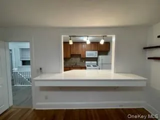 267 Plainfield Avenue, Hempstead, NY, 2 Bedrooms Bedrooms, 4 Rooms Rooms,1 BathroomBathrooms,Residential Lease,For Rent,Plainfield,0,1029008 267 Plainfield Avenue, Hempstead, NY, 2 Bedrooms Bedrooms, 4 Rooms Rooms,1 BathroomBathrooms,Residential Lease,For Rent,Plainfield,0,1029008