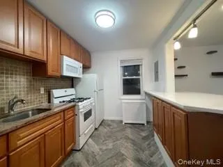267 Plainfield Avenue, Hempstead, NY, 2 Bedrooms Bedrooms, 4 Rooms Rooms,1 BathroomBathrooms,Residential Lease,For Rent,Plainfield,0,1029008 267 Plainfield Avenue, Hempstead, NY, 2 Bedrooms Bedrooms, 4 Rooms Rooms,1 BathroomBathrooms,Residential Lease,For Rent,Plainfield,0,1029008