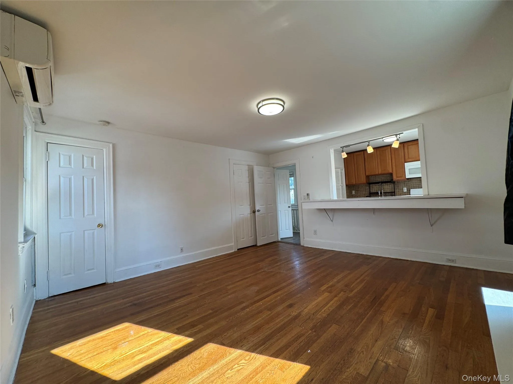 267 Plainfield Avenue, Hempstead, NY, 2 Bedrooms Bedrooms, 4 Rooms Rooms,1 BathroomBathrooms,Residential Lease,For Rent,Plainfield,0,1029008 267 Plainfield Avenue, Hempstead, NY, 2 Bedrooms Bedrooms, 4 Rooms Rooms,1 BathroomBathrooms,Residential Lease,For Rent,Plainfield,0,1029008