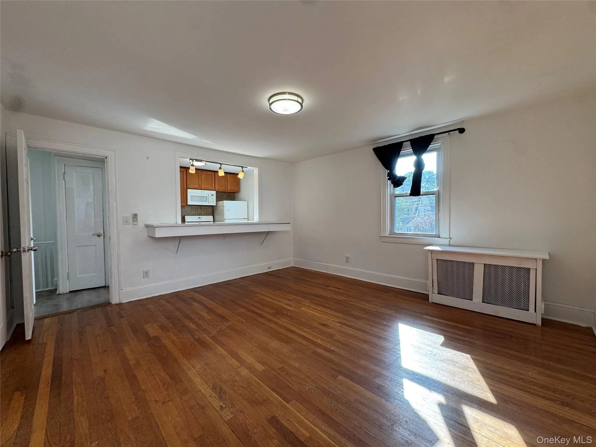 267 Plainfield Avenue, Hempstead, NY, 2 Bedrooms Bedrooms, 4 Rooms Rooms,1 BathroomBathrooms,Residential Lease,For Rent,Plainfield,0,1029008 267 Plainfield Avenue, Hempstead, NY, 2 Bedrooms Bedrooms, 4 Rooms Rooms,1 BathroomBathrooms,Residential Lease,For Rent,Plainfield,0,1029008