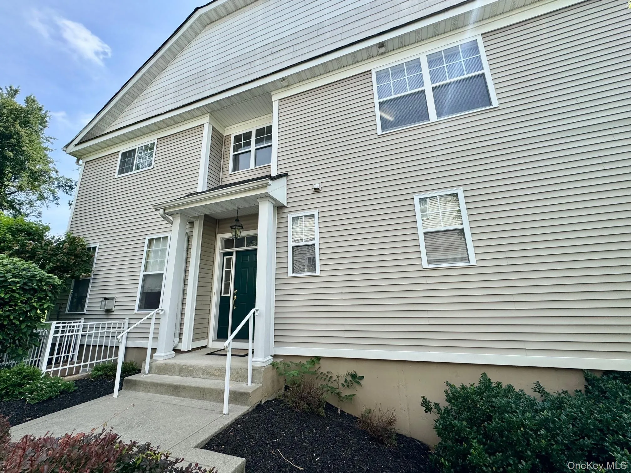 8 Green Court, Wallkill, NY, 3 Bedrooms Bedrooms, 9 Rooms Rooms,2 BathroomsBathrooms,Residential Lease,For Rent,Green,0,1029009 8 Green Court, Wallkill, NY, 3 Bedrooms Bedrooms, 9 Rooms Rooms,2 BathroomsBathrooms,Residential Lease,For Rent,Green,0,1029009