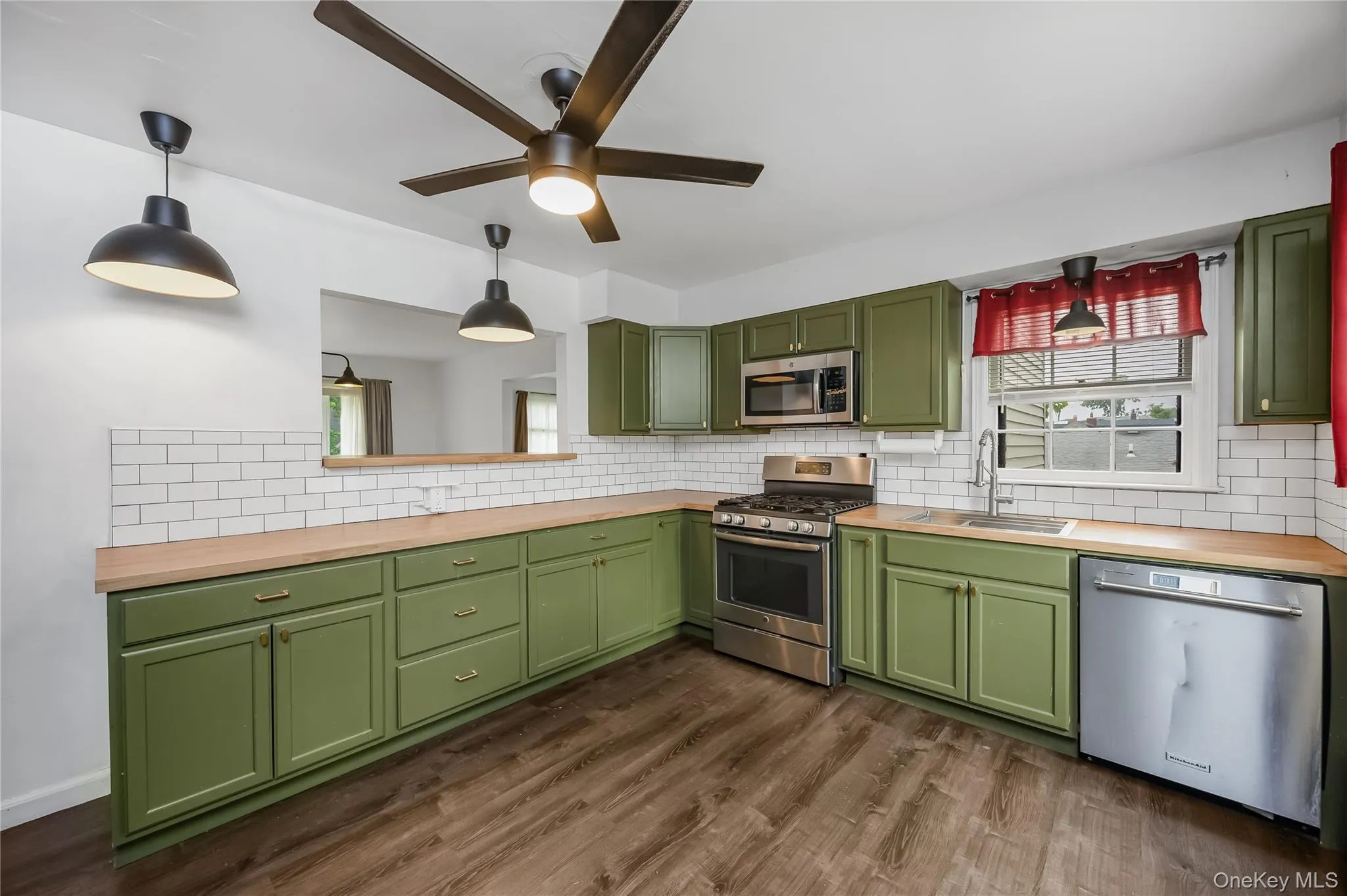 285 Starke Avenue, Hempstead, NY, 5 Bedrooms Bedrooms, 9 Rooms Rooms,2 BathroomsBathrooms,Residential,For Rent,Starke,0,1029010 285 Starke Avenue, Hempstead, NY, 5 Bedrooms Bedrooms, 9 Rooms Rooms,2 BathroomsBathrooms,Residential,For Rent,Starke,0,1029010