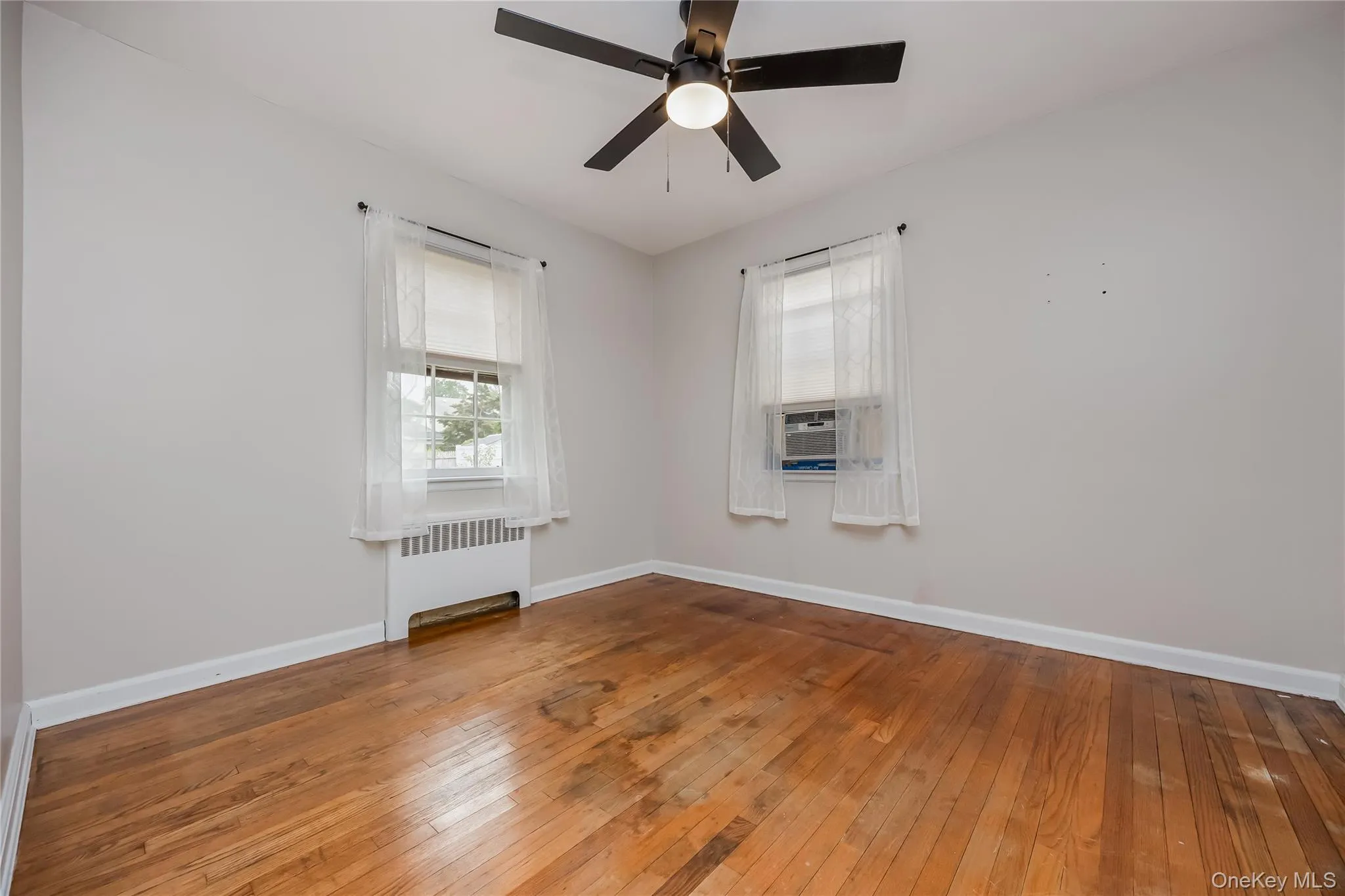 285 Starke Avenue, Hempstead, NY, 5 Bedrooms Bedrooms, 9 Rooms Rooms,2 BathroomsBathrooms,Residential,For Rent,Starke,0,1029010 285 Starke Avenue, Hempstead, NY, 5 Bedrooms Bedrooms, 9 Rooms Rooms,2 BathroomsBathrooms,Residential,For Rent,Starke,0,1029010