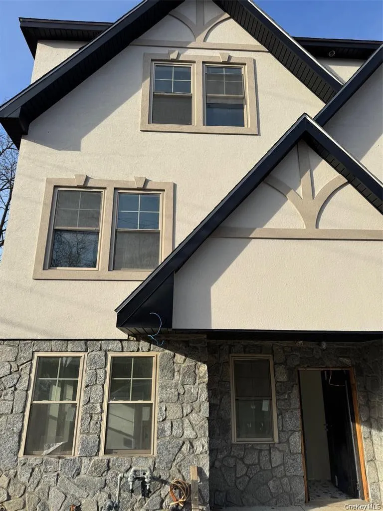 65 2nd Street, Mount Vernon, NY, 3 Bedrooms Bedrooms, 6 Rooms Rooms,4 BathroomsBathrooms,Residential,For Rent,2nd,0,1029018 65 2nd Street, Mount Vernon, NY, 3 Bedrooms Bedrooms, 6 Rooms Rooms,4 BathroomsBathrooms,Residential,For Rent,2nd,0,1029018