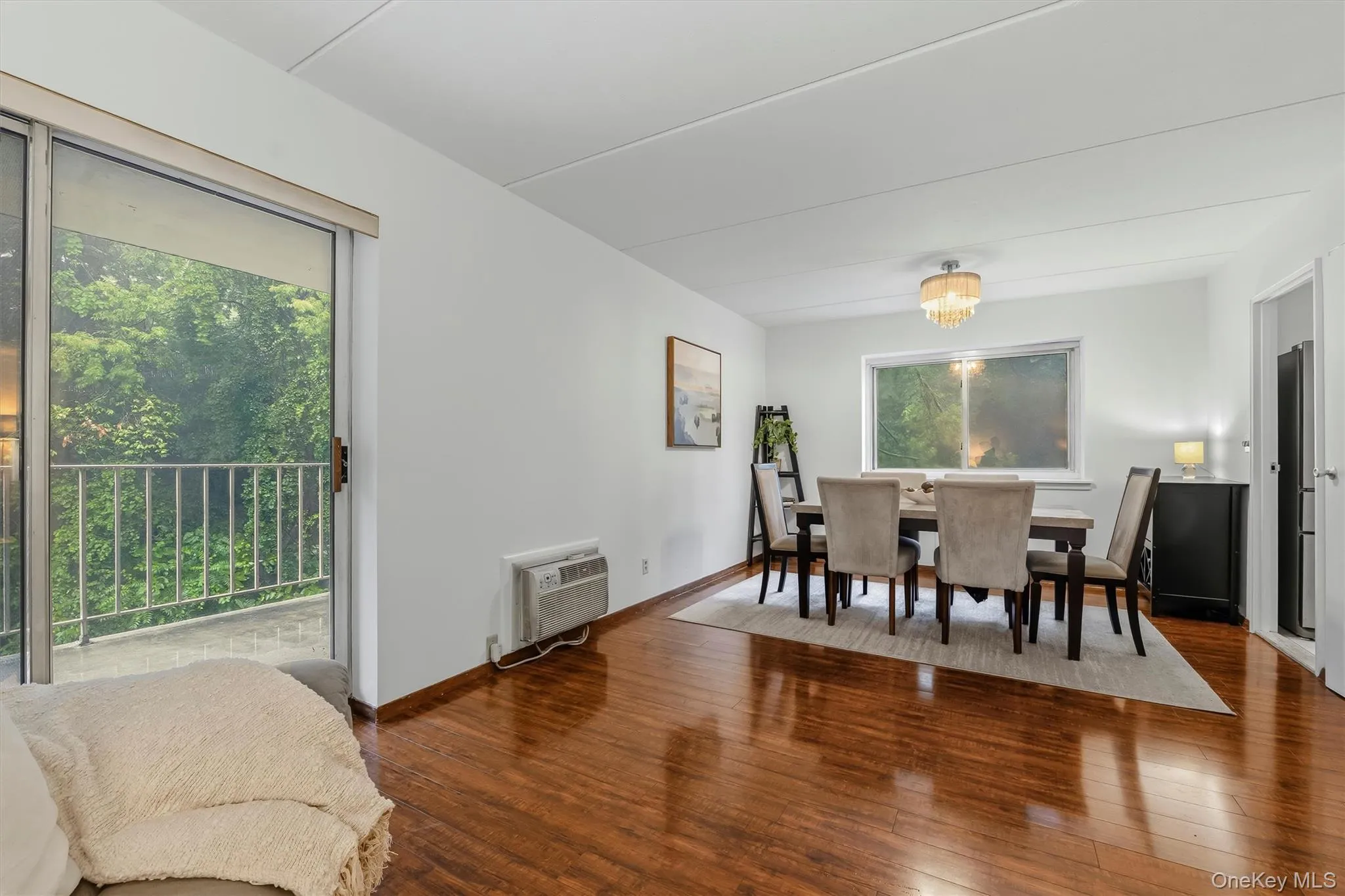412 Benedict Avenue, Greenburgh, NY, 2 Bedrooms Bedrooms, 5 Rooms Rooms,2 BathroomsBathrooms,Residential,For Rent,Benedict,0,1029027 412 Benedict Avenue, Greenburgh, NY, 2 Bedrooms Bedrooms, 5 Rooms Rooms,2 BathroomsBathrooms,Residential,For Rent,Benedict,0,1029027