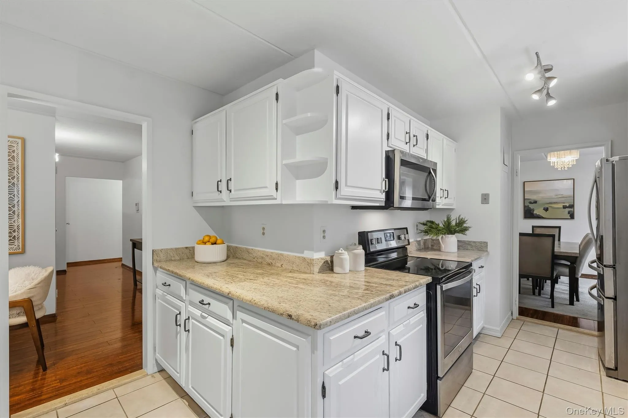412 Benedict Avenue, Greenburgh, NY, 2 Bedrooms Bedrooms, 5 Rooms Rooms,2 BathroomsBathrooms,Residential,For Rent,Benedict,0,1029027 412 Benedict Avenue, Greenburgh, NY, 2 Bedrooms Bedrooms, 5 Rooms Rooms,2 BathroomsBathrooms,Residential,For Rent,Benedict,0,1029027