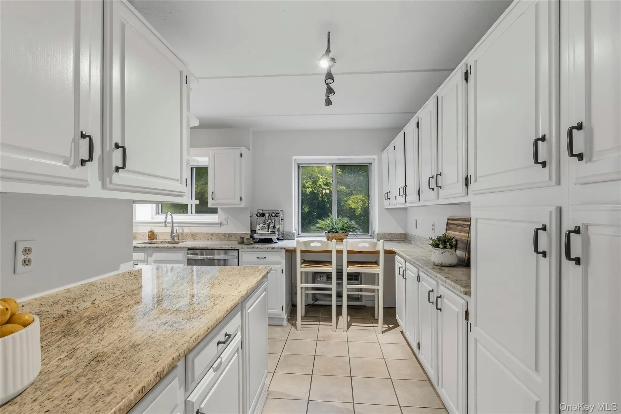 412 Benedict Avenue, Greenburgh, NY, 2 Bedrooms Bedrooms, 5 Rooms Rooms,2 BathroomsBathrooms,Residential,For Rent,Benedict,0,1029027 412 Benedict Avenue, Greenburgh, NY, 2 Bedrooms Bedrooms, 5 Rooms Rooms,2 BathroomsBathrooms,Residential,For Rent,Benedict,0,1029027