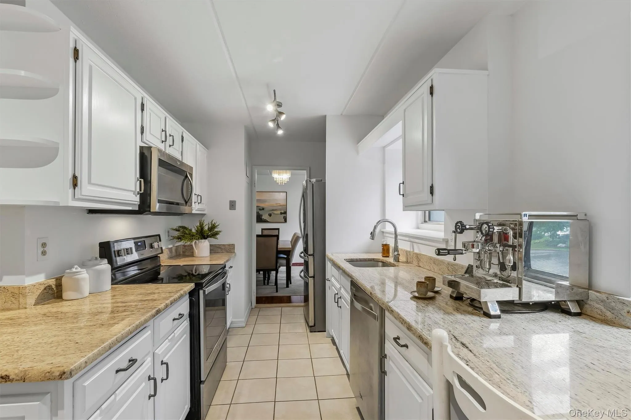 412 Benedict Avenue, Greenburgh, NY, 2 Bedrooms Bedrooms, 5 Rooms Rooms,2 BathroomsBathrooms,Residential,For Rent,Benedict,0,1029027 412 Benedict Avenue, Greenburgh, NY, 2 Bedrooms Bedrooms, 5 Rooms Rooms,2 BathroomsBathrooms,Residential,For Rent,Benedict,0,1029027