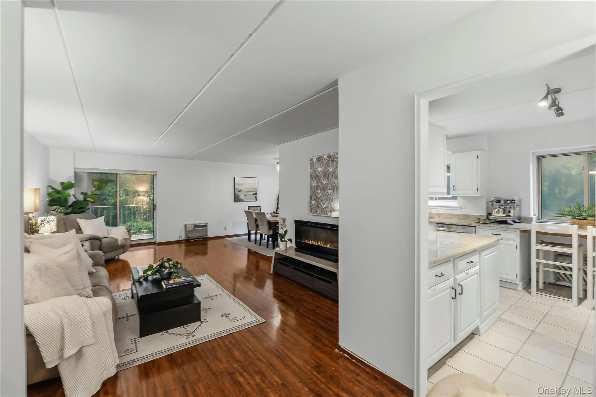 412 Benedict Avenue, Greenburgh, NY, 2 Bedrooms Bedrooms, 5 Rooms Rooms,2 BathroomsBathrooms,Residential,For Rent,Benedict,0,1029027 412 Benedict Avenue, Greenburgh, NY, 2 Bedrooms Bedrooms, 5 Rooms Rooms,2 BathroomsBathrooms,Residential,For Rent,Benedict,0,1029027