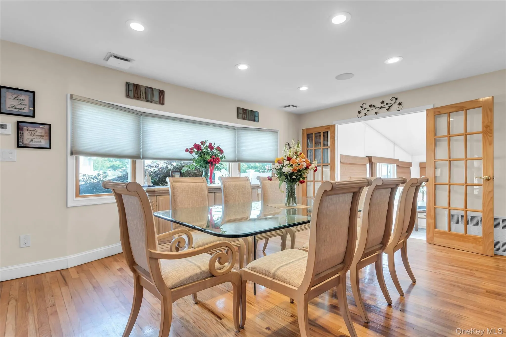 401 Beechmont Avenue, Babylon, NY, 4 Bedrooms Bedrooms, 8 Rooms Rooms,2 BathroomsBathrooms,Residential,For Rent,Beechmont,0,1029028 401 Beechmont Avenue, Babylon, NY, 4 Bedrooms Bedrooms, 8 Rooms Rooms,2 BathroomsBathrooms,Residential,For Rent,Beechmont,0,1029028