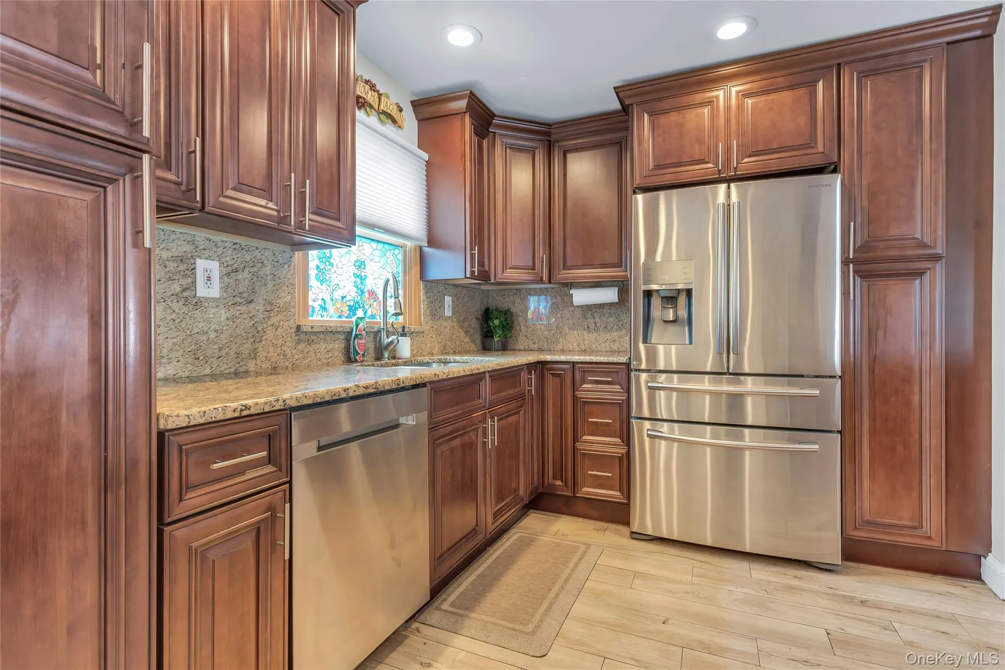 401 Beechmont Avenue, Babylon, NY, 4 Bedrooms Bedrooms, 8 Rooms Rooms,2 BathroomsBathrooms,Residential,For Rent,Beechmont,0,1029028 401 Beechmont Avenue, Babylon, NY, 4 Bedrooms Bedrooms, 8 Rooms Rooms,2 BathroomsBathrooms,Residential,For Rent,Beechmont,0,1029028