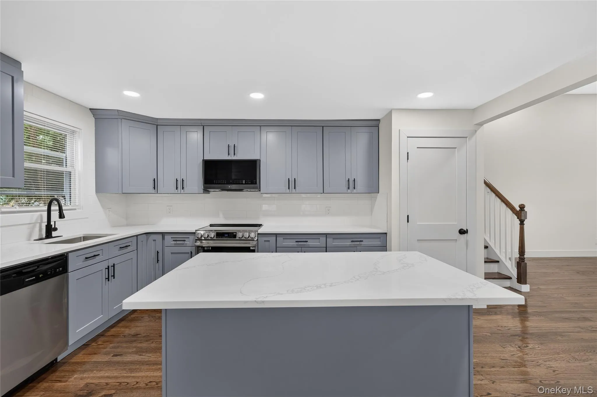 2202 Fire Avenue, Brookhaven, NY, 5 Bedrooms Bedrooms, 10 Rooms Rooms,4 BathroomsBathrooms,Residential,For Rent,Fire,0,1029029 2202 Fire Avenue, Brookhaven, NY, 5 Bedrooms Bedrooms, 10 Rooms Rooms,4 BathroomsBathrooms,Residential,For Rent,Fire,0,1029029