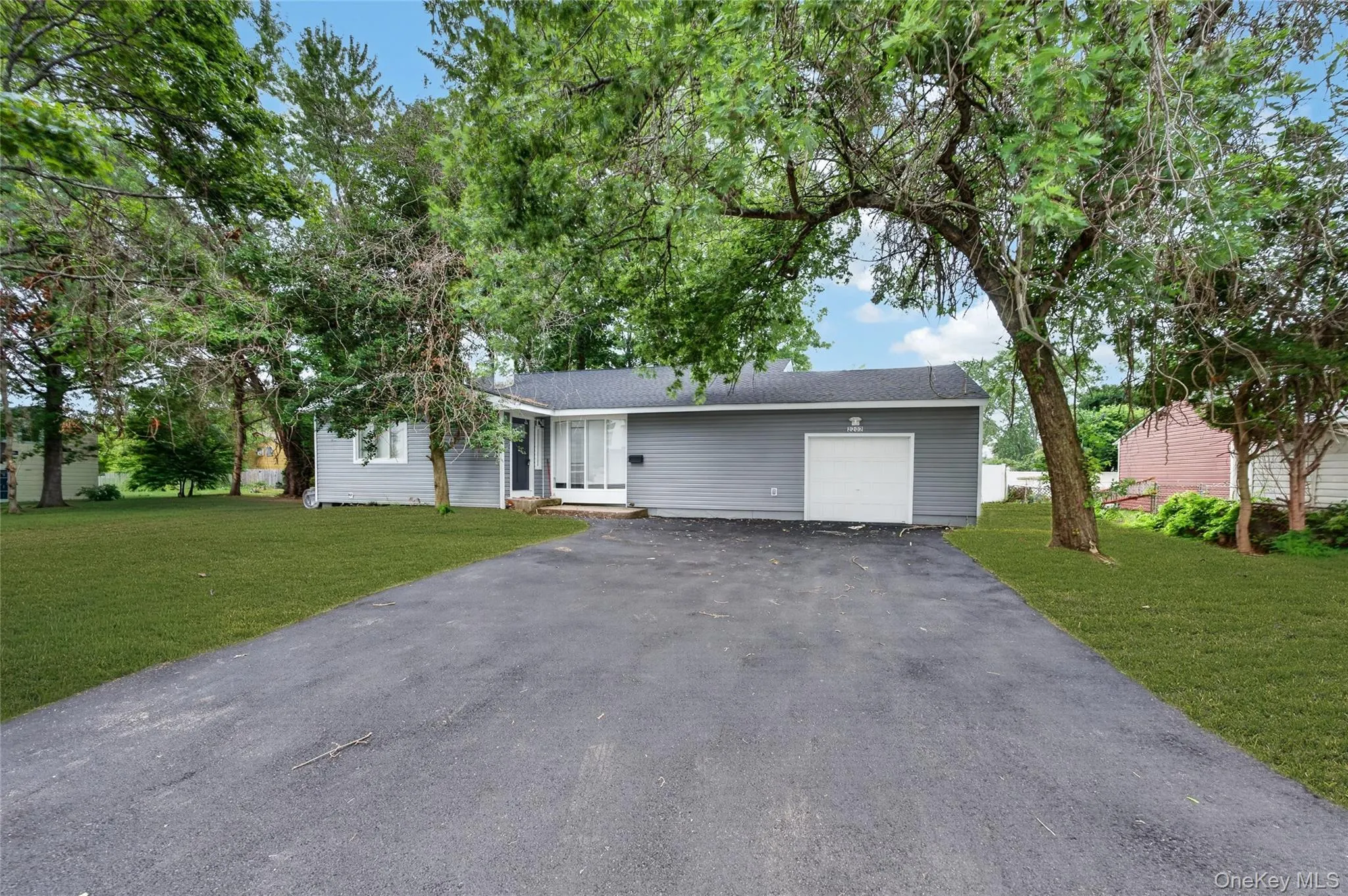 2202 Fire Avenue, Brookhaven, NY, 5 Bedrooms Bedrooms, 10 Rooms Rooms,4 BathroomsBathrooms,Residential,For Rent,Fire,0,1029029 2202 Fire Avenue, Brookhaven, NY, 5 Bedrooms Bedrooms, 10 Rooms Rooms,4 BathroomsBathrooms,Residential,For Rent,Fire,0,1029029