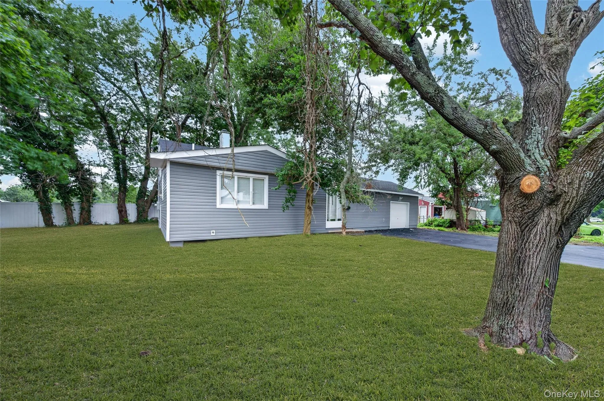 2202 Fire Avenue, Brookhaven, NY, 5 Bedrooms Bedrooms, 10 Rooms Rooms,4 BathroomsBathrooms,Residential,For Rent,Fire,0,1029029 2202 Fire Avenue, Brookhaven, NY, 5 Bedrooms Bedrooms, 10 Rooms Rooms,4 BathroomsBathrooms,Residential,For Rent,Fire,0,1029029