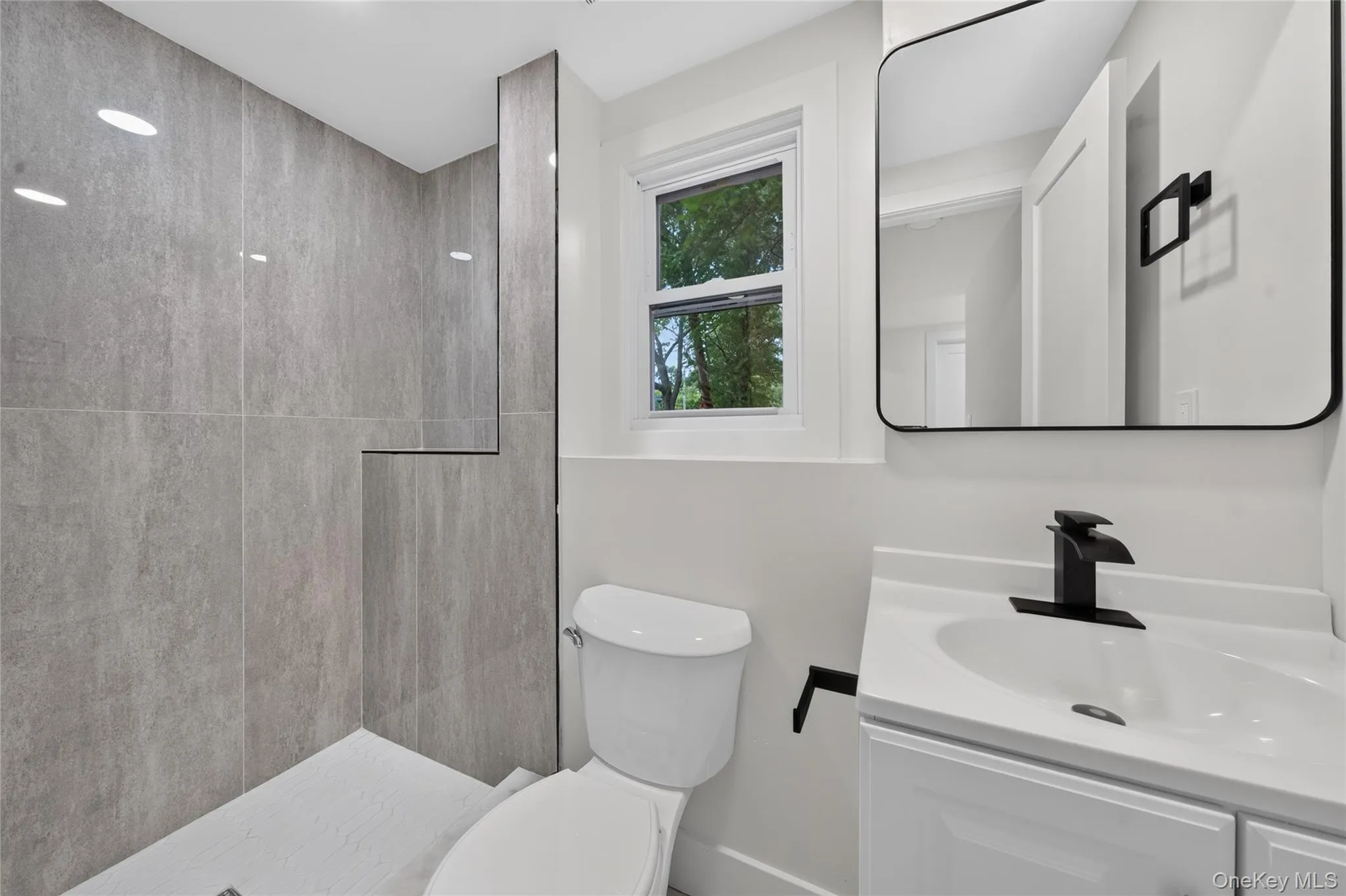 2202 Fire Avenue, Brookhaven, NY, 5 Bedrooms Bedrooms, 10 Rooms Rooms,4 BathroomsBathrooms,Residential,For Rent,Fire,0,1029029 2202 Fire Avenue, Brookhaven, NY, 5 Bedrooms Bedrooms, 10 Rooms Rooms,4 BathroomsBathrooms,Residential,For Rent,Fire,0,1029029